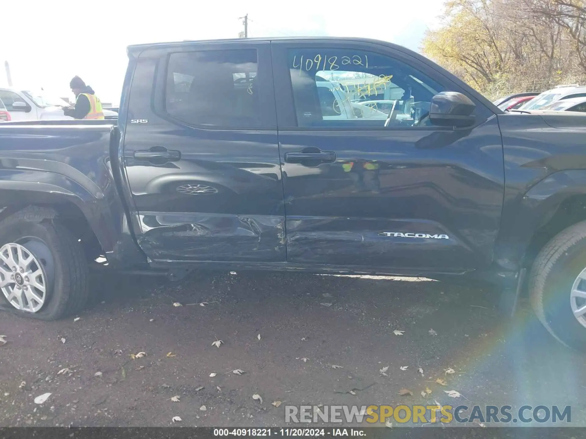 13 fotografías del automóvil dañado 3TMLB5JN7RM019668 TOYOTA TACOMA 2024