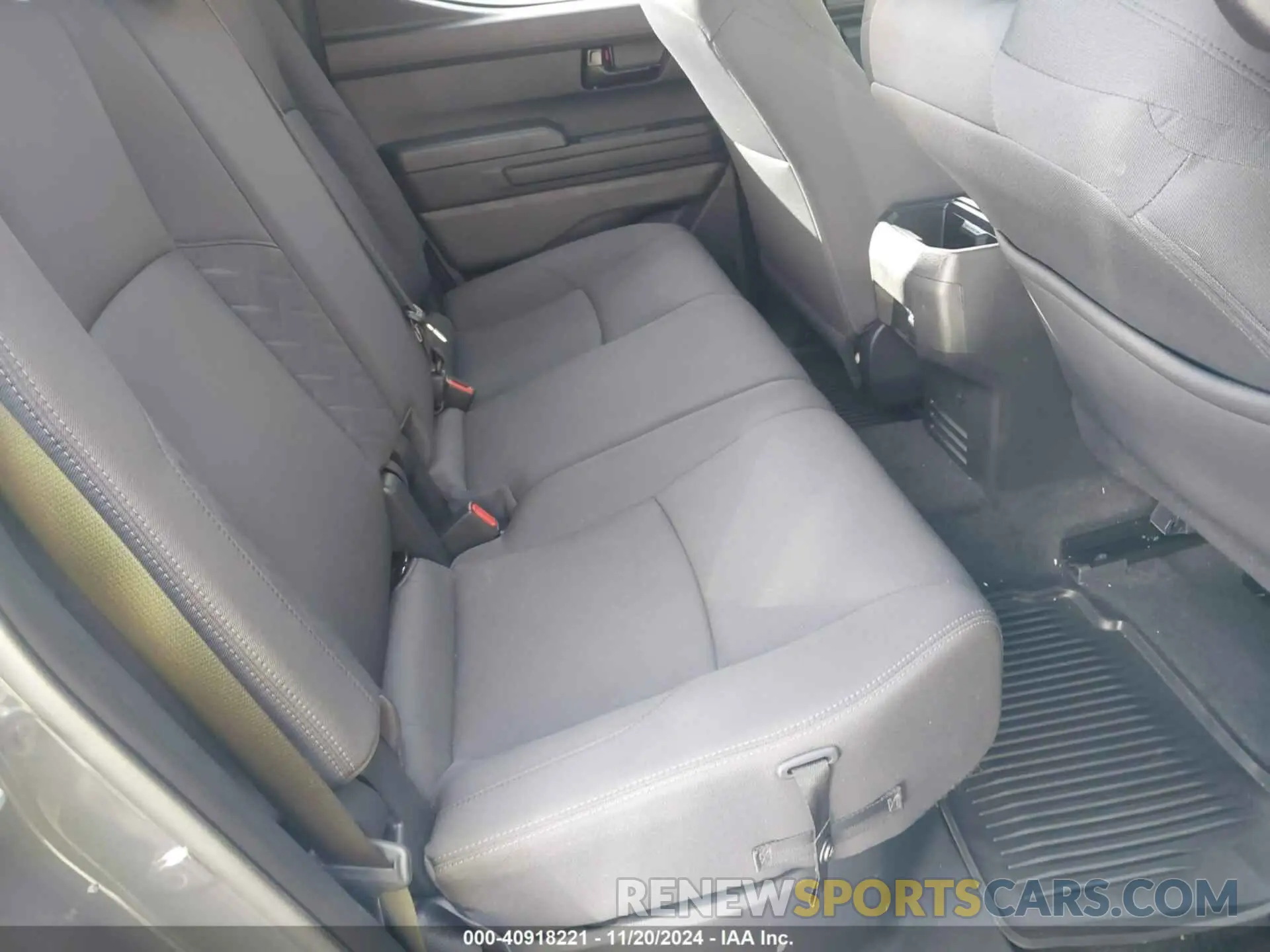 8 fotografías del automóvil dañado 3TMLB5JN7RM019668 TOYOTA TACOMA 2024