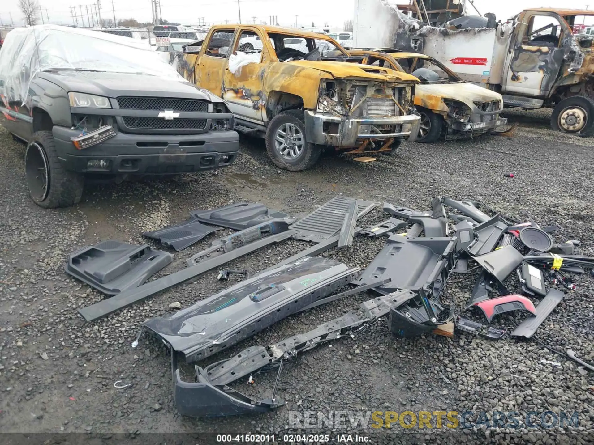 12 fotografías del automóvil dañado 3TMLB5JN7RM027267 TOYOTA TACOMA 2024