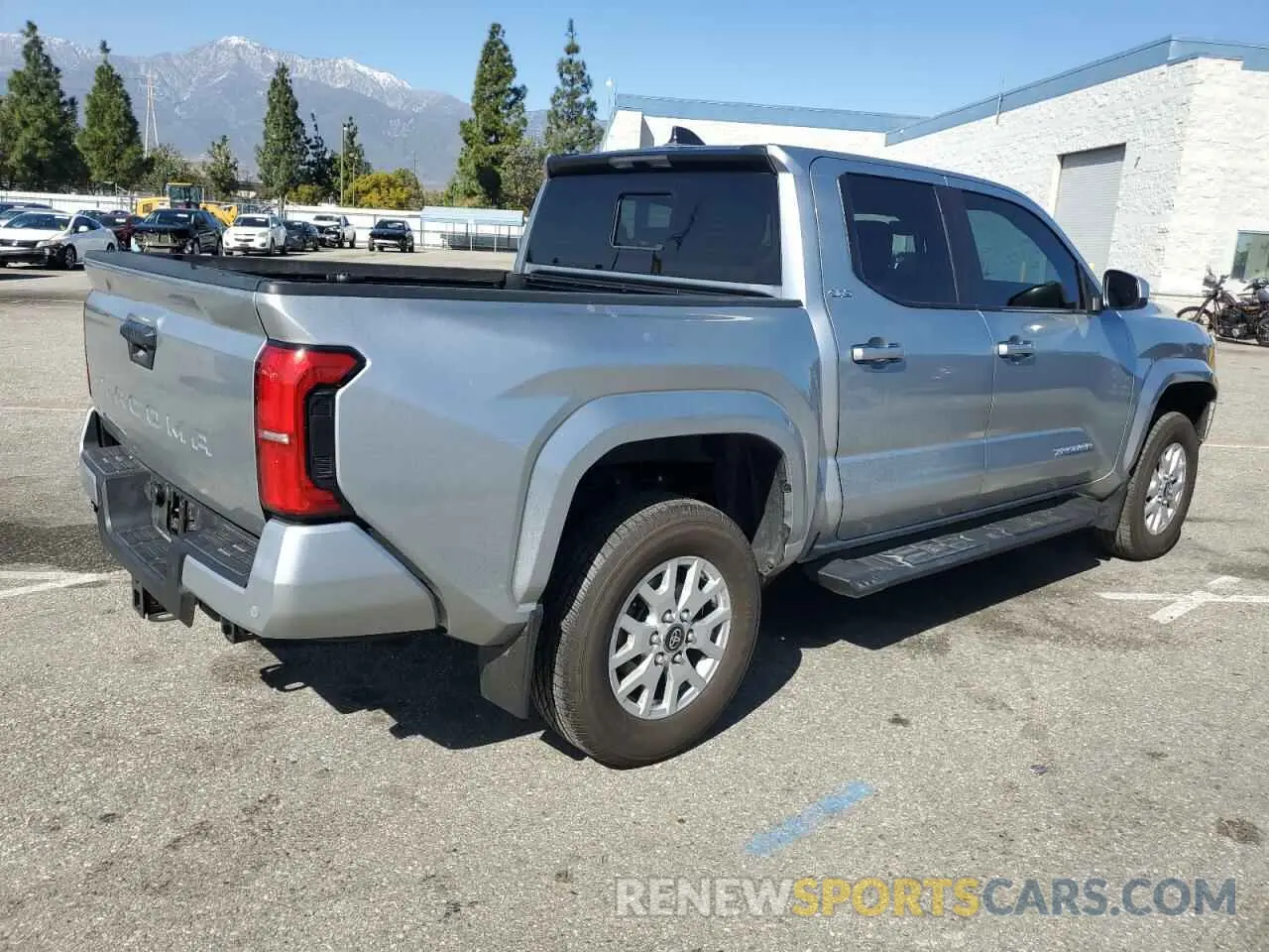 3 fotografías del automóvil dañado 3TMLB5JN8RM005763 TOYOTA TACOMA 2024
