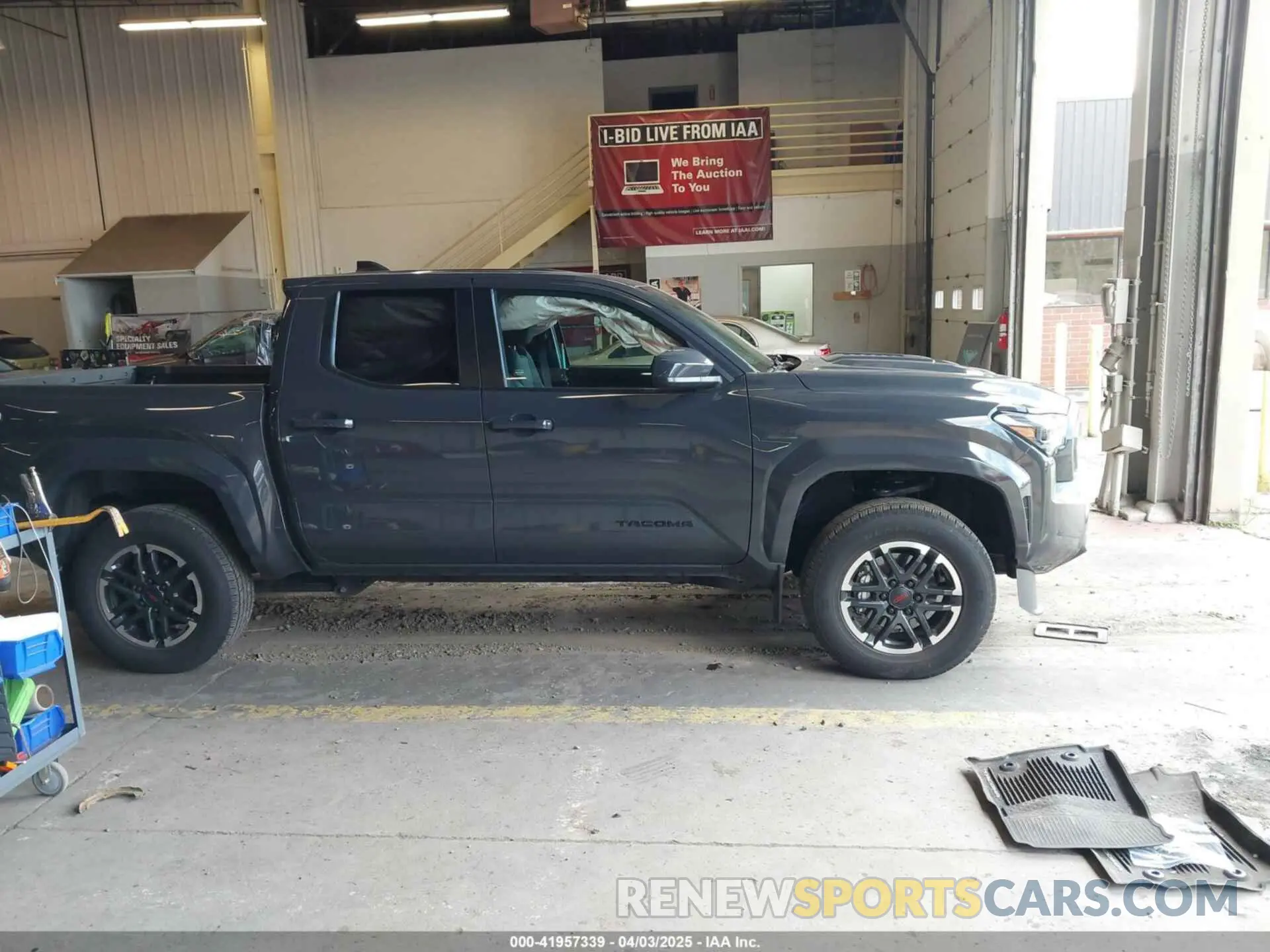 13 fotografías del automóvil dañado 3TMLB5JN8RM017041 TOYOTA TACOMA 2024