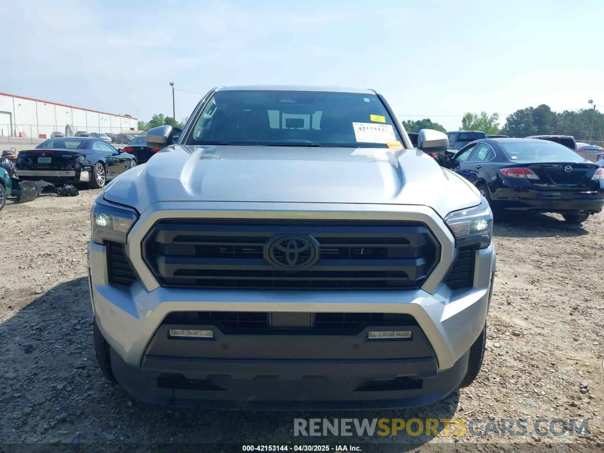 12 fotografías del automóvil dañado 3TMLB5JN8RM017959 TOYOTA TACOMA 2024