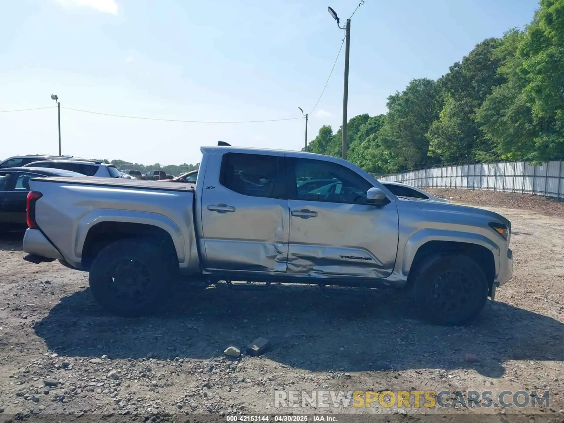 13 fotografías del automóvil dañado 3TMLB5JN8RM017959 TOYOTA TACOMA 2024
