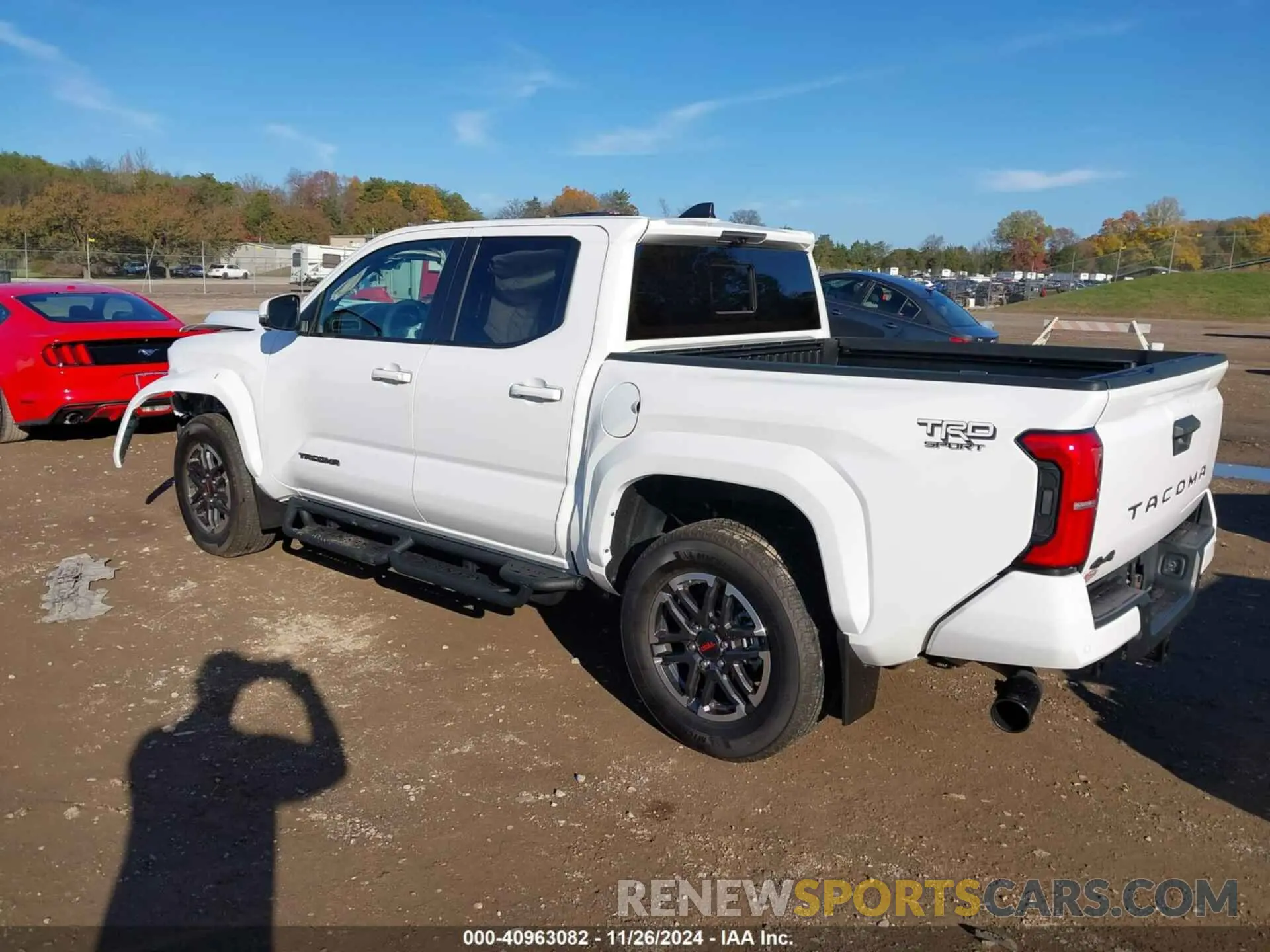 3 fotografías del automóvil dañado 3TMLB5JN8RM036768 TOYOTA TACOMA 2024
