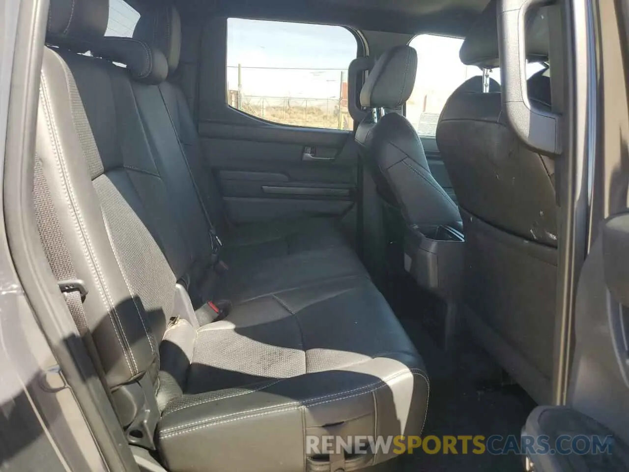 11 fotografías del automóvil dañado 3TMLB5JN8RM040433 TOYOTA TACOMA 2024