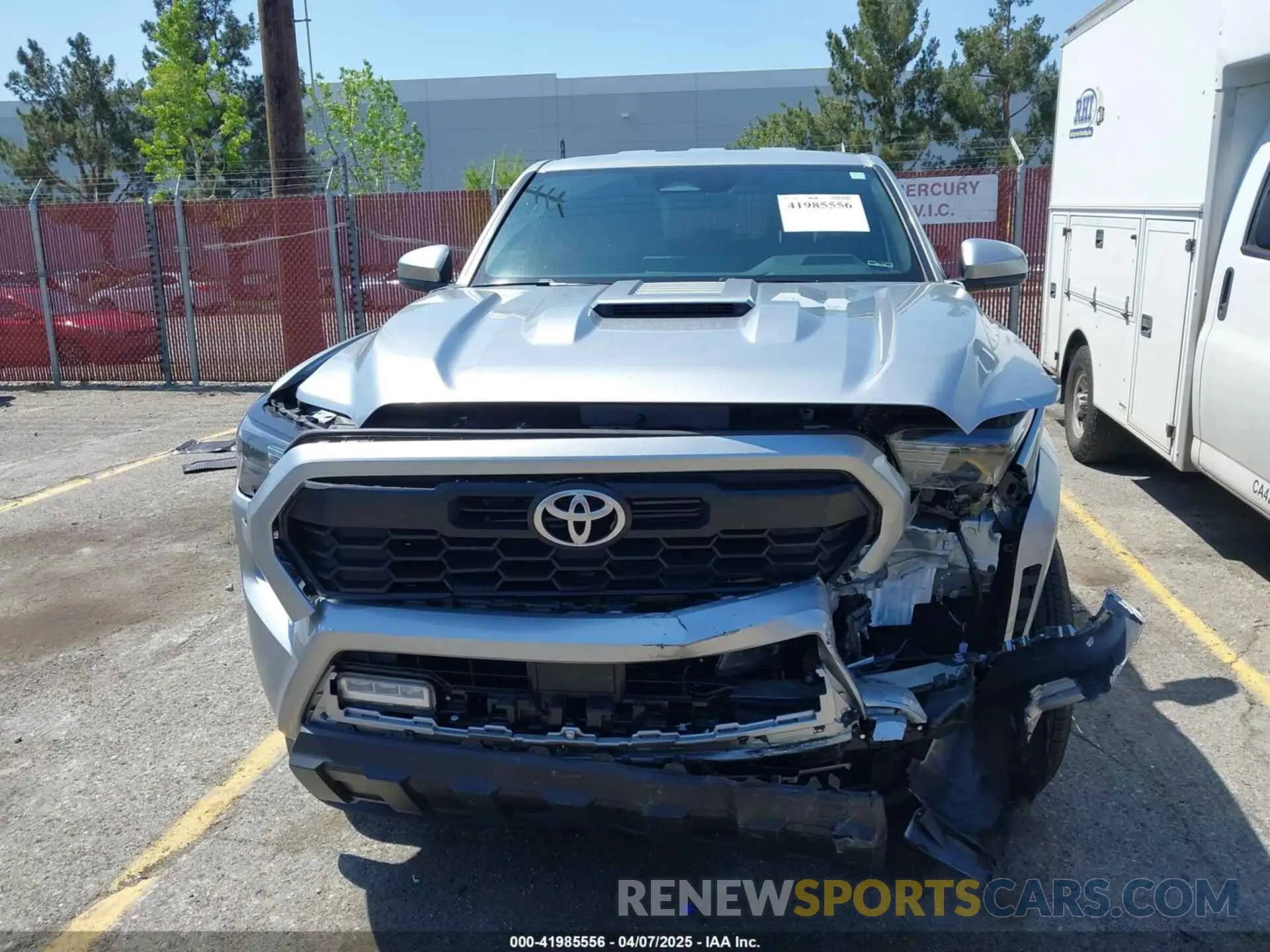 11 fotografías del automóvil dañado 3TMLB5JN8RM057684 TOYOTA TACOMA 2024