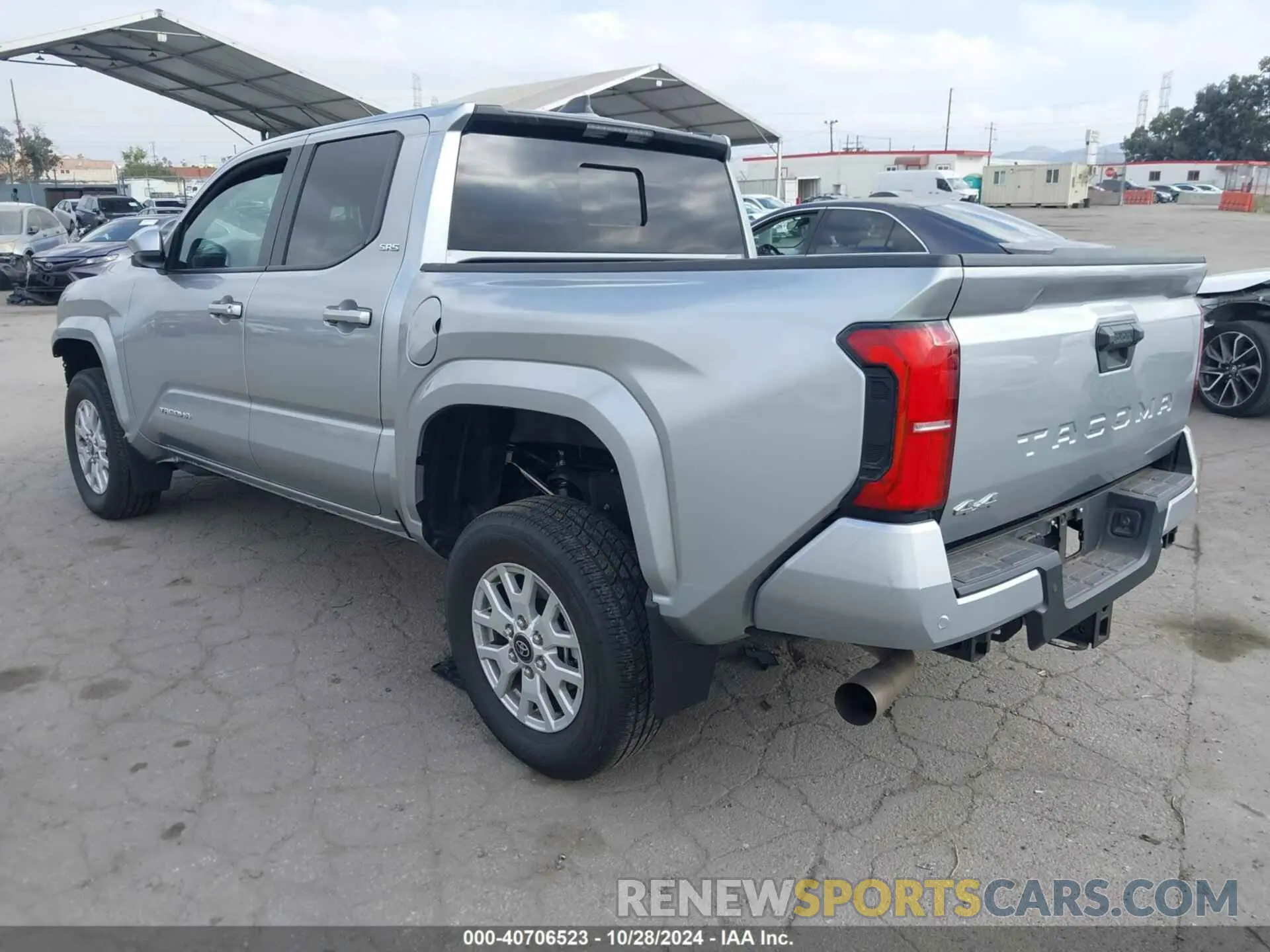3 fotografías del automóvil dañado 3TMLB5JN9RM003486 TOYOTA TACOMA 2024