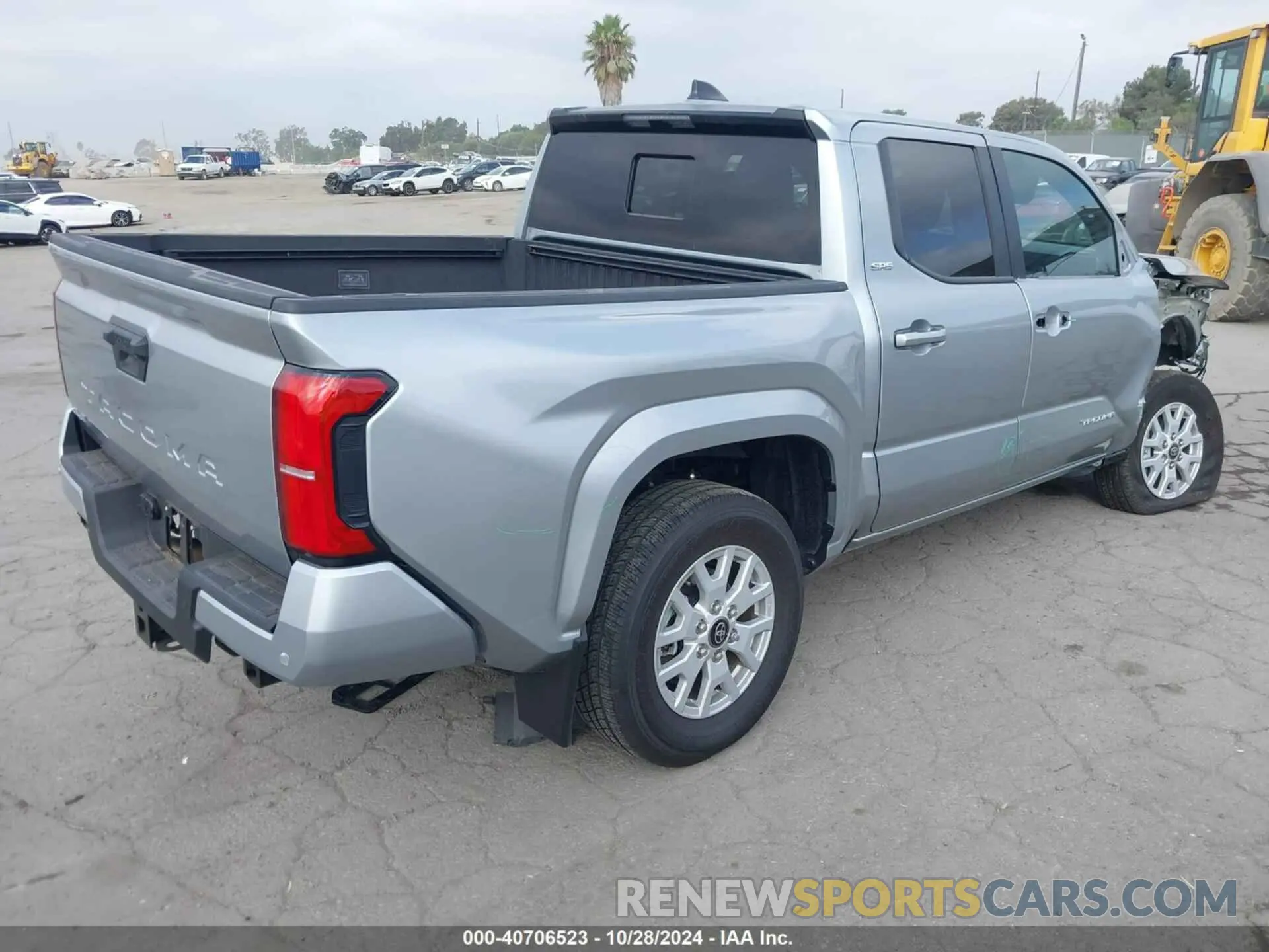 4 fotografías del automóvil dañado 3TMLB5JN9RM003486 TOYOTA TACOMA 2024