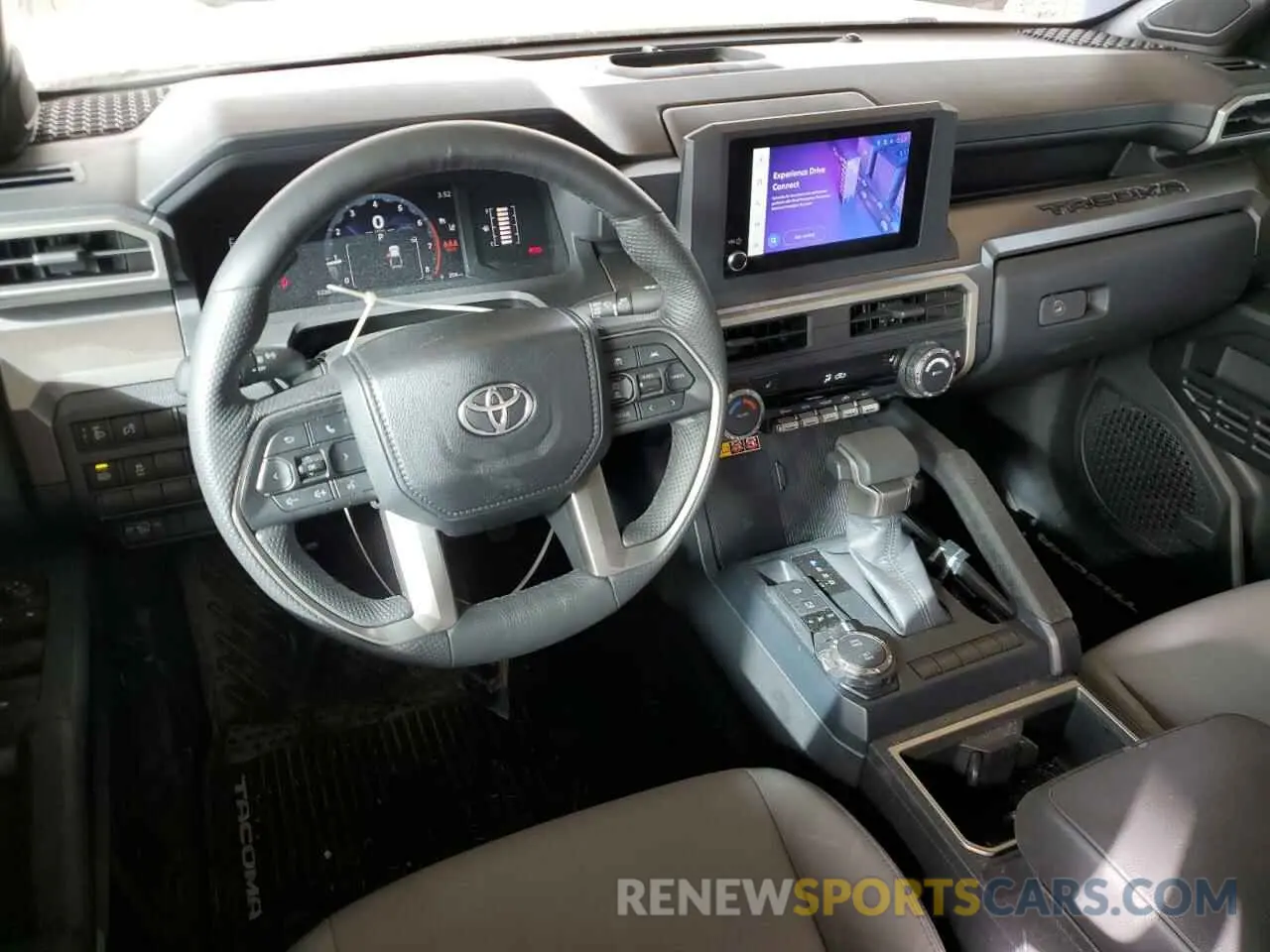 8 fotografías del automóvil dañado 3TMLB5JN9RM044927 TOYOTA TACOMA 2024