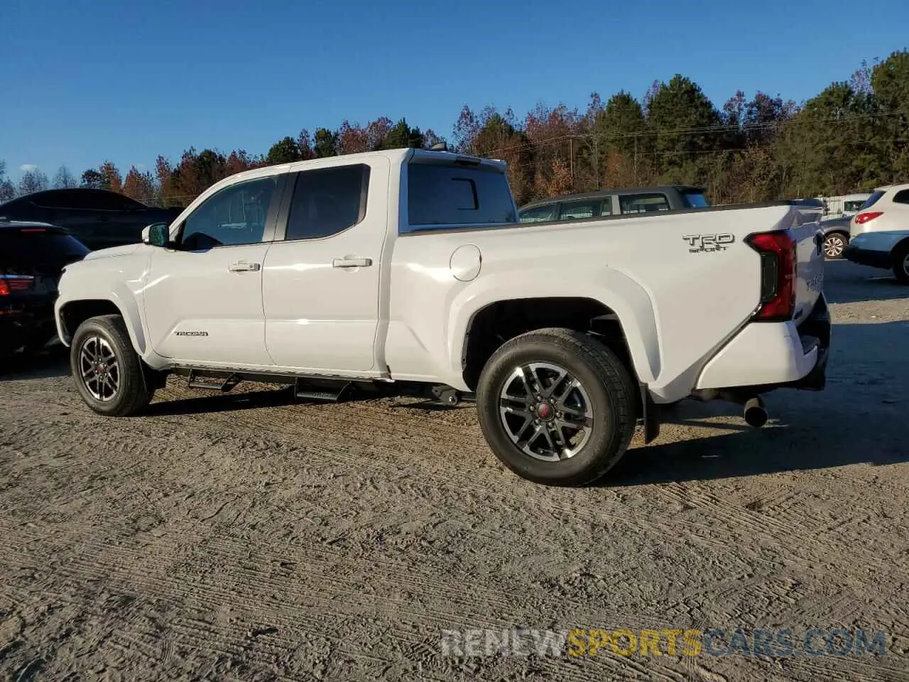 2 fotografías del automóvil dañado 3TMLB5JN9RM058584 TOYOTA TACOMA 2024