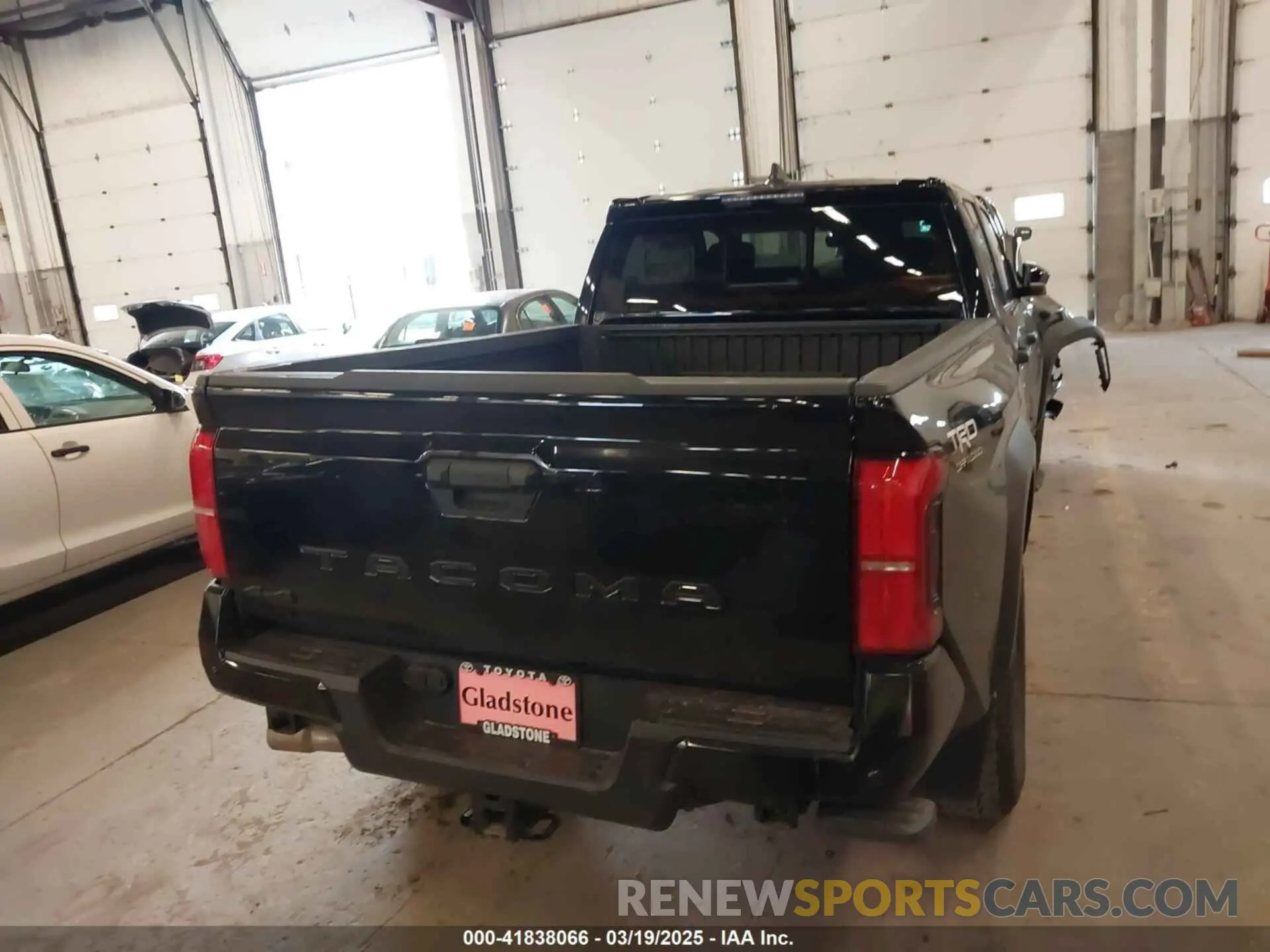 15 fotografías del automóvil dañado 3TMLB5JN9RM067673 TOYOTA TACOMA 2024