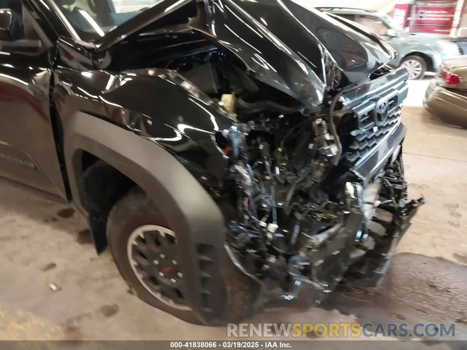 18 fotografías del automóvil dañado 3TMLB5JN9RM067673 TOYOTA TACOMA 2024