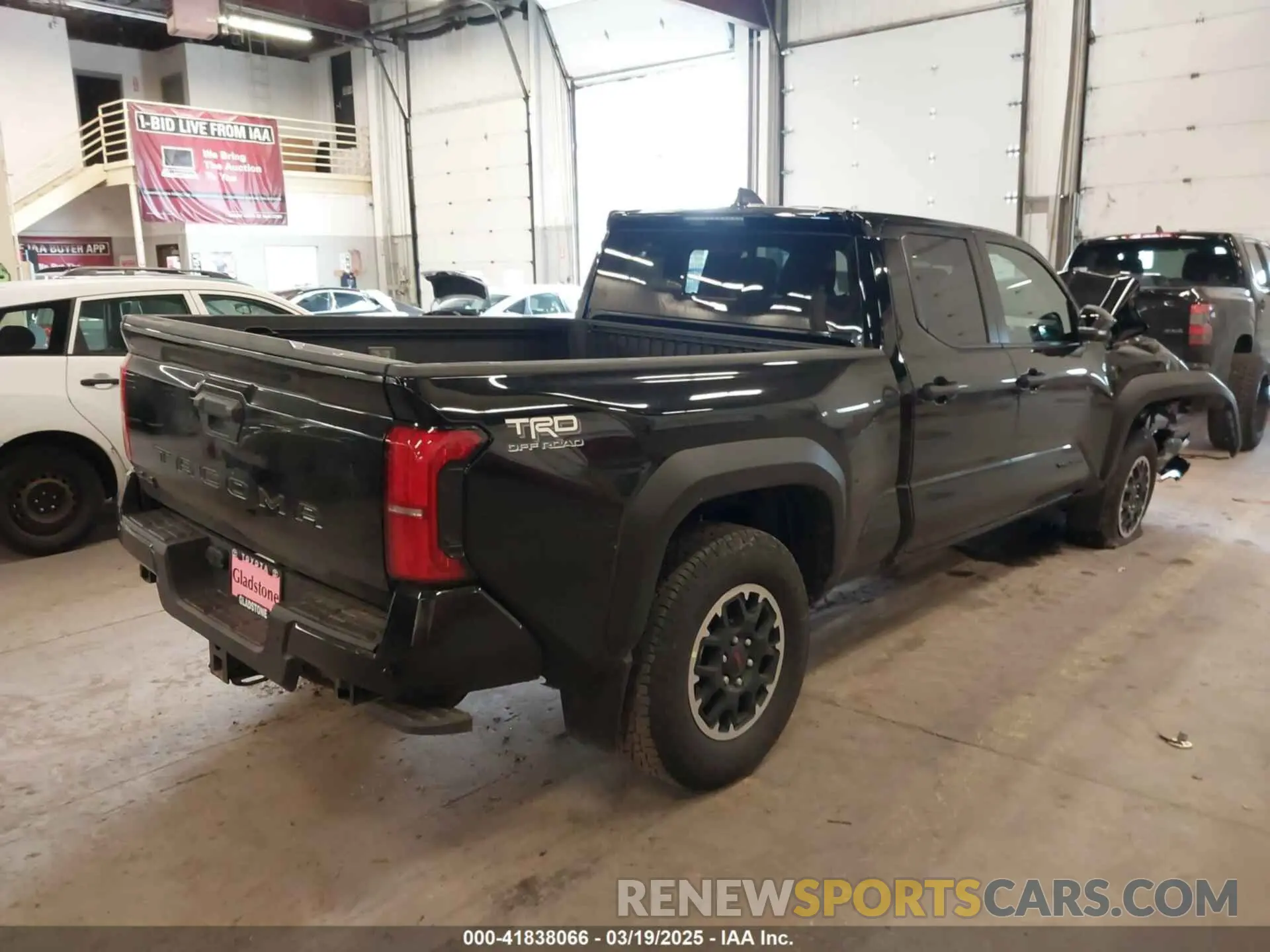 4 fotografías del automóvil dañado 3TMLB5JN9RM067673 TOYOTA TACOMA 2024