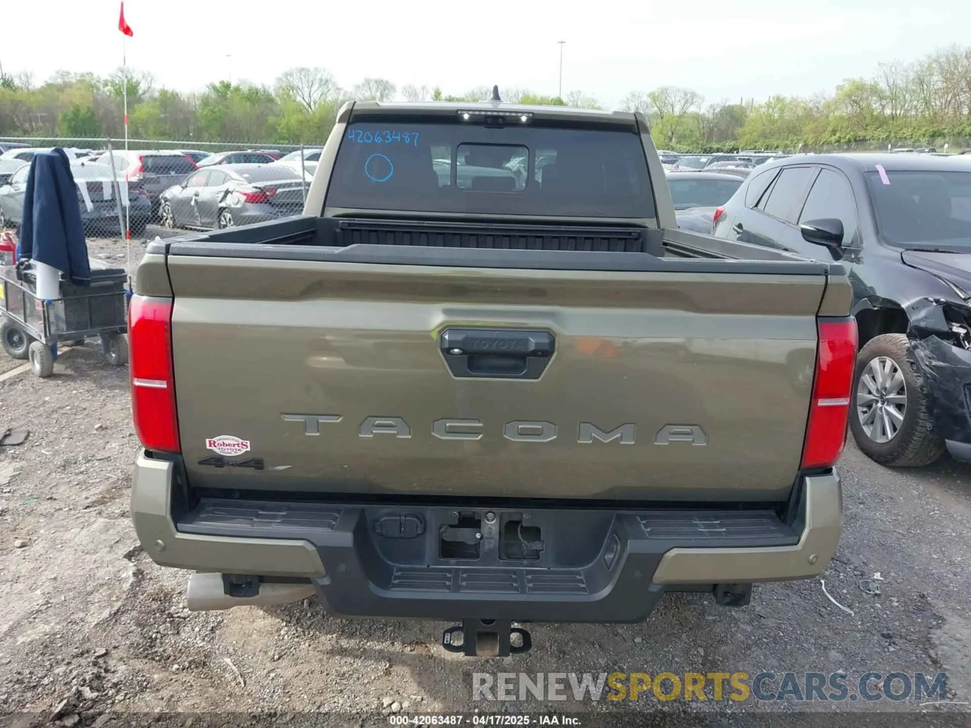 15 fotografías del automóvil dañado 3TMLB5JNXRM006834 TOYOTA TACOMA 2024
