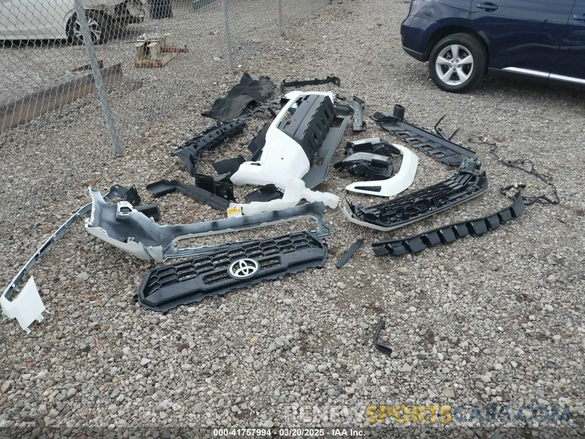 12 fotografías del automóvil dañado 3TMLB5JNXRM012374 TOYOTA TACOMA 2024