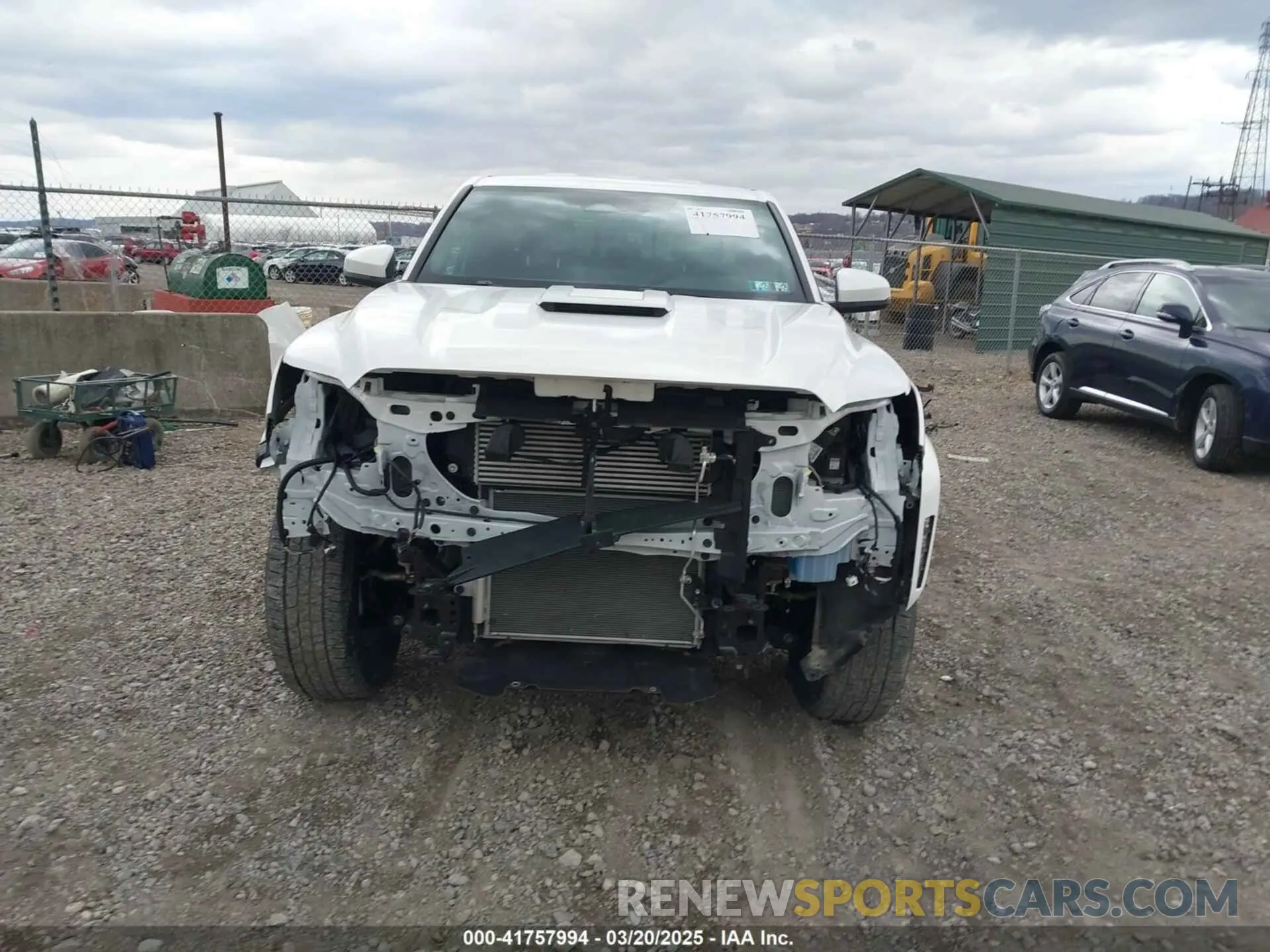 13 fotografías del automóvil dañado 3TMLB5JNXRM012374 TOYOTA TACOMA 2024