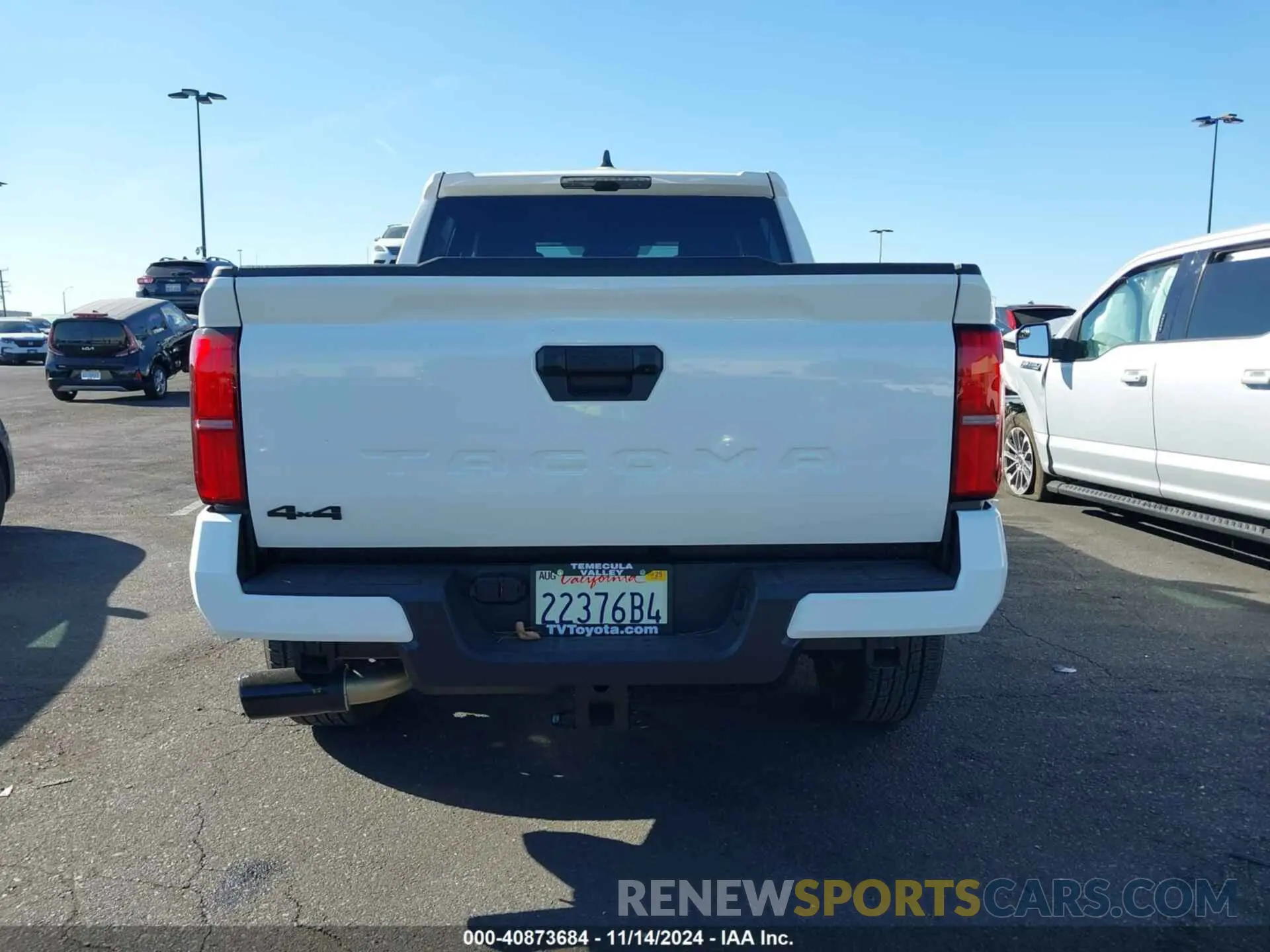 16 fotografías del automóvil dañado 3TMLB5JNXRM044189 TOYOTA TACOMA 2024