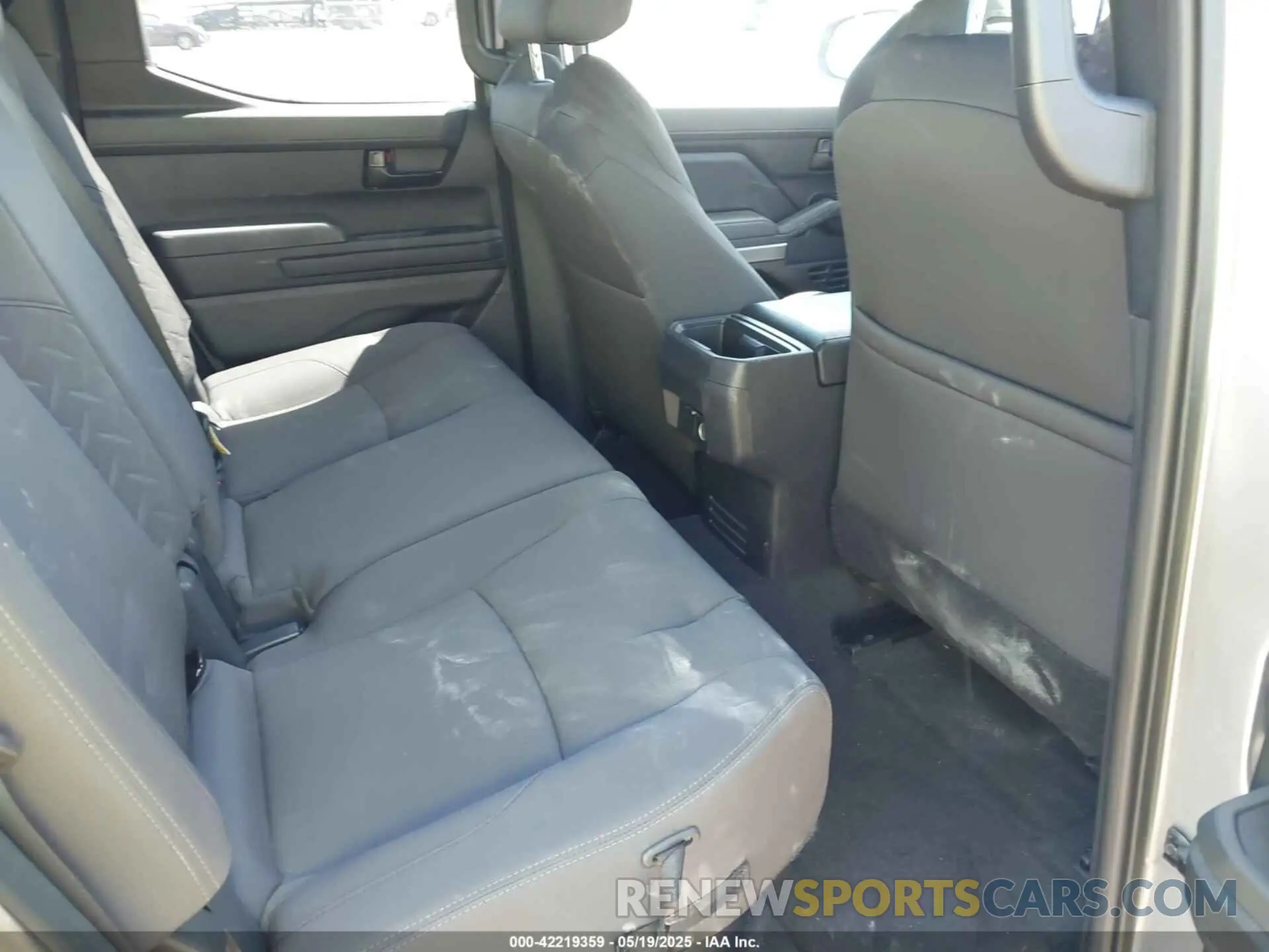 8 fotografías del automóvil dañado 3TMLB5JNXRM050011 TOYOTA TACOMA 2024