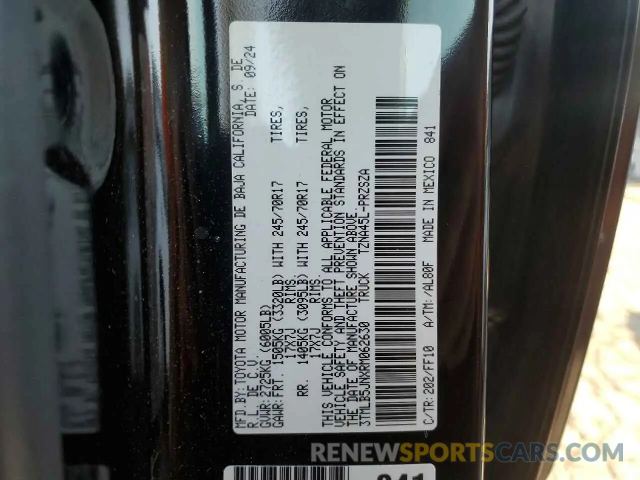 12 fotografías del automóvil dañado 3TMLB5JNXRM062630 TOYOTA TACOMA 2024