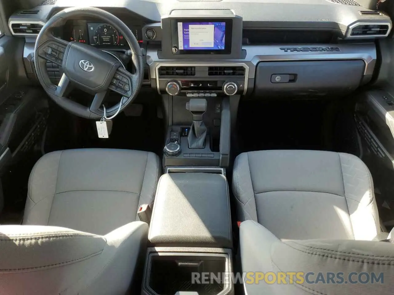 8 fotografías del automóvil dañado 3TMLB5JNXRM062630 TOYOTA TACOMA 2024
