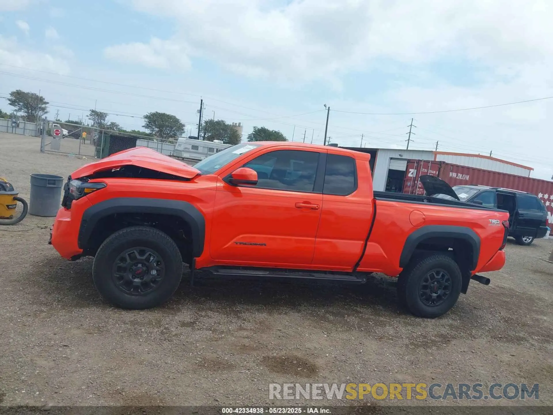 14 fotografías del automóvil dañado 3TYJBAFN0RT011716 TOYOTA TACOMA 2024