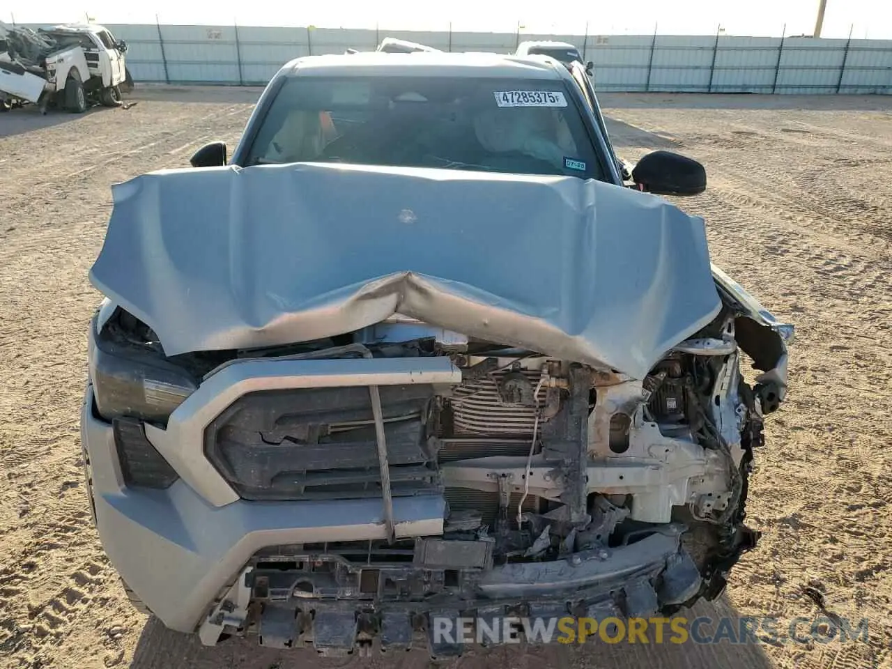 5 fotografías del automóvil dañado 3TYJDAHN5RT004414 TOYOTA TACOMA 2024