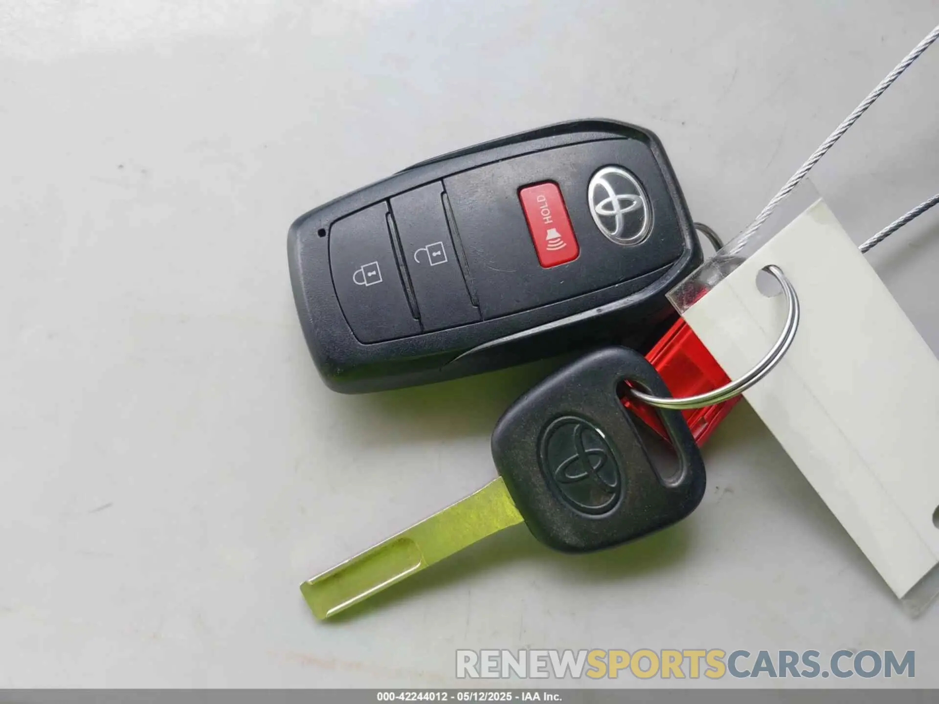 11 fotografías del automóvil dañado 3TYJDAHN8RT008148 TOYOTA TACOMA 2024