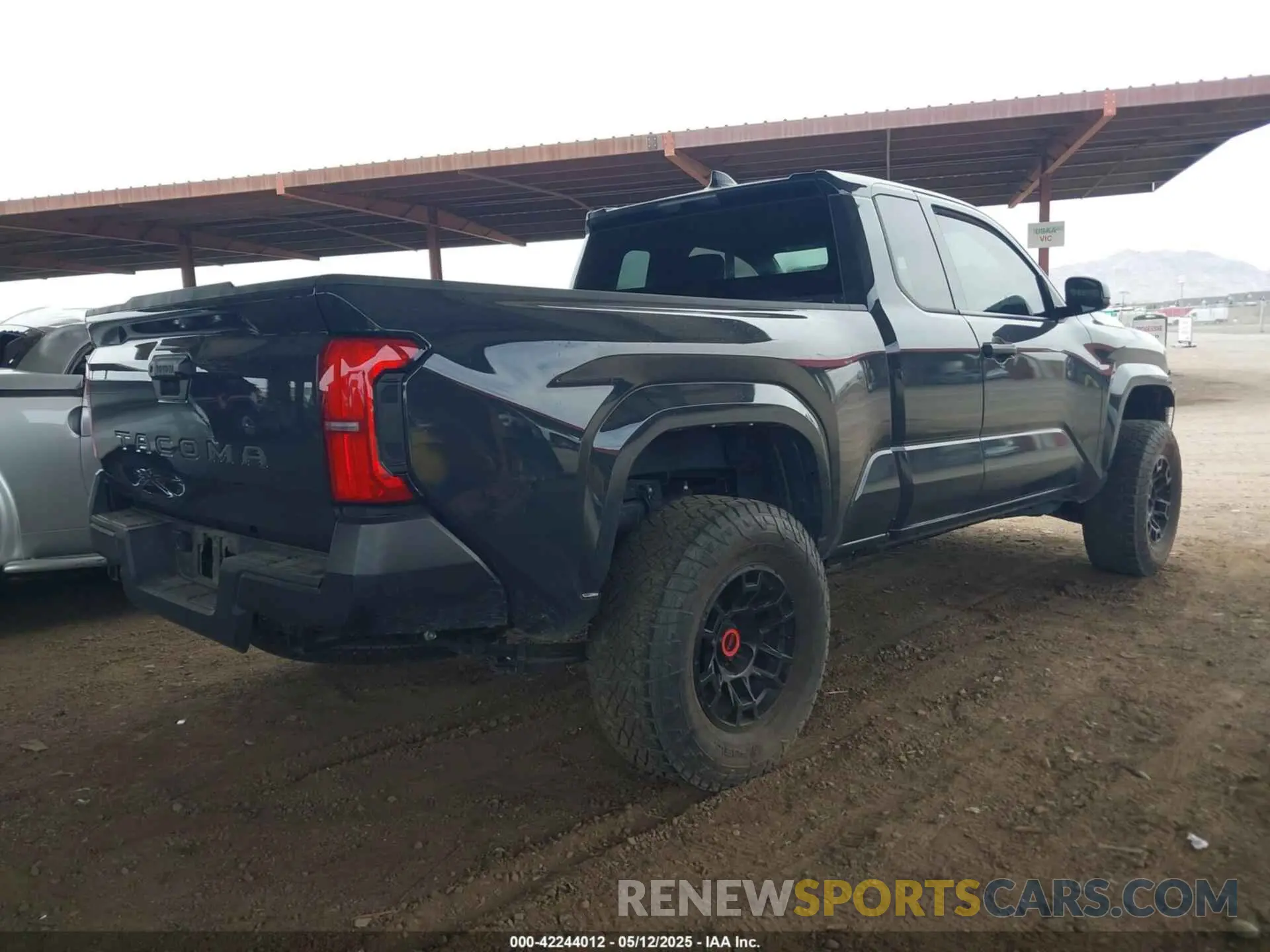 4 fotografías del automóvil dañado 3TYJDAHN8RT008148 TOYOTA TACOMA 2024