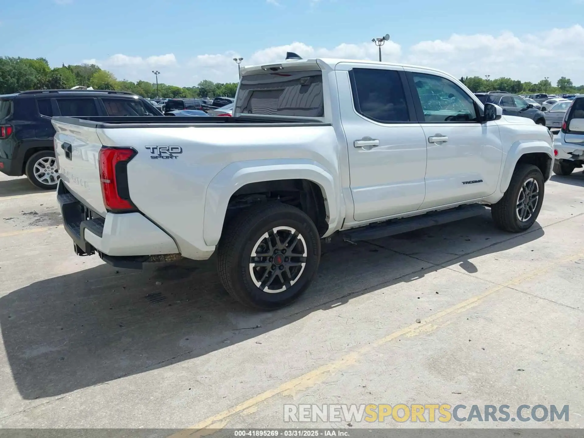 4 fotografías del automóvil dañado 3TYKB5FN0RT007502 TOYOTA TACOMA 2024