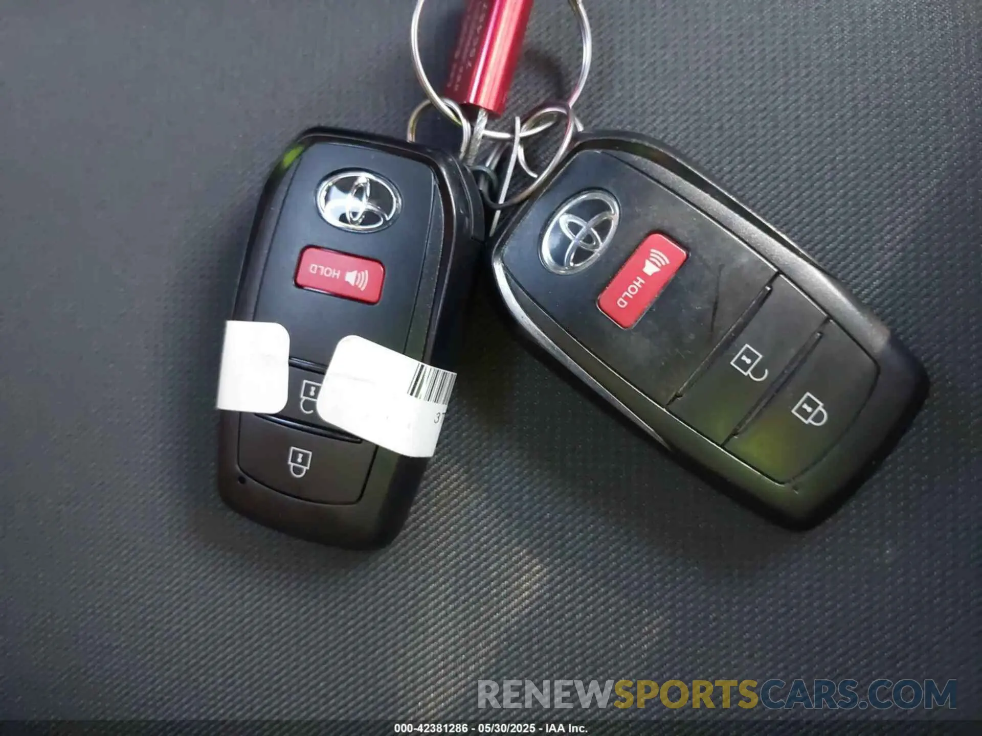 11 fotografías del automóvil dañado 3TYKB5FN0RT014918 TOYOTA TACOMA 2024