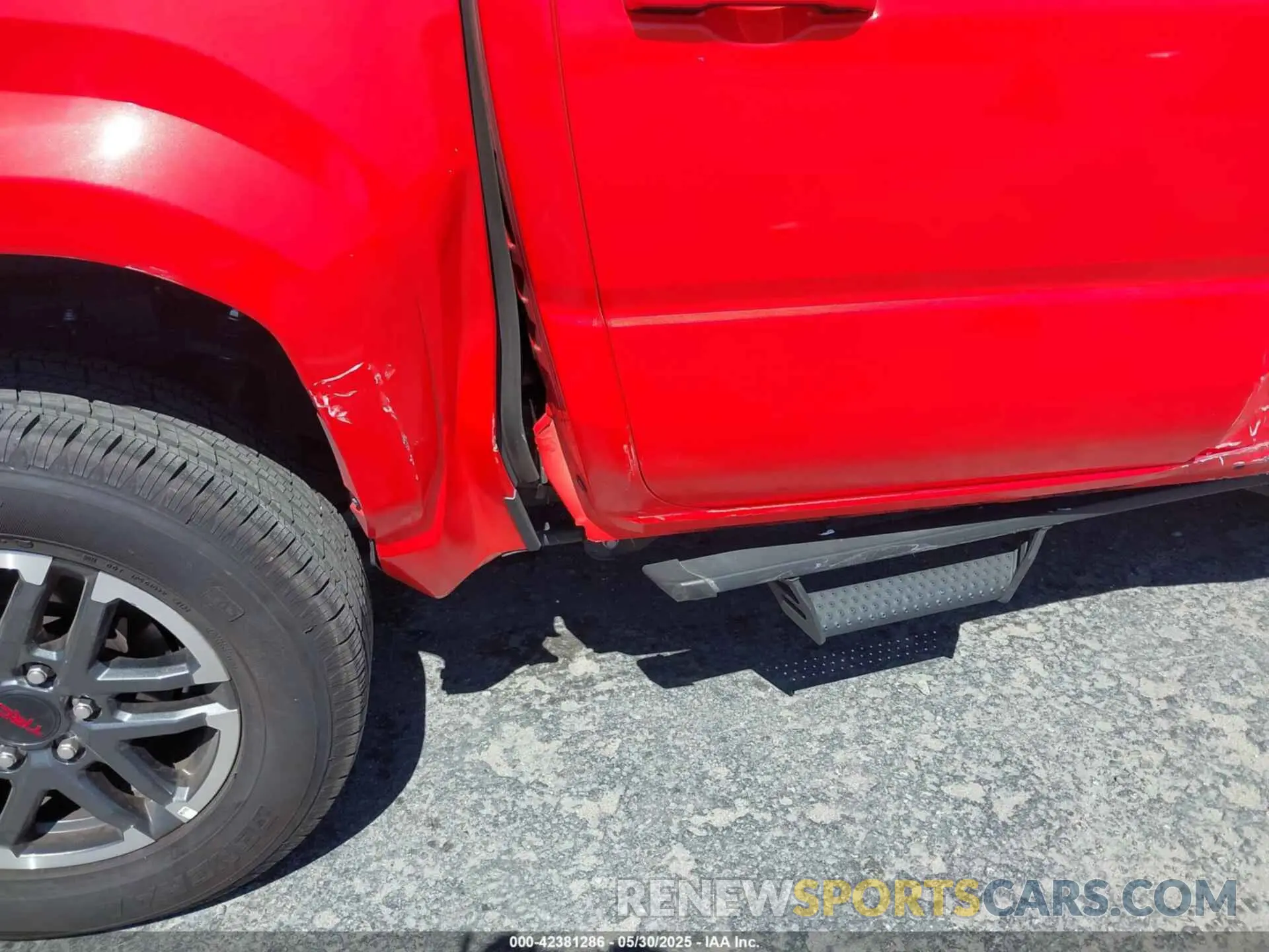 17 fotografías del automóvil dañado 3TYKB5FN0RT014918 TOYOTA TACOMA 2024
