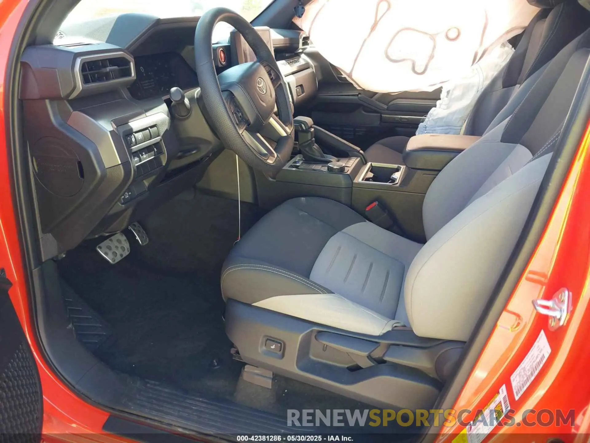 5 fotografías del automóvil dañado 3TYKB5FN0RT014918 TOYOTA TACOMA 2024