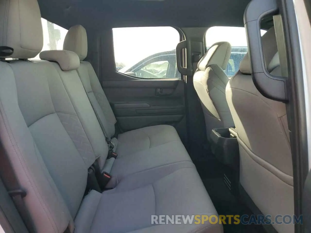 10 fotografías del automóvil dañado 3TYKB5FN2RT007713 TOYOTA TACOMA 2024