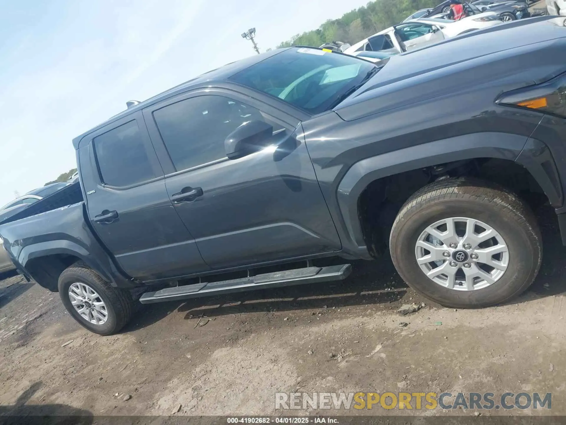 13 fotografías del automóvil dañado 3TYKB5FN6RT005267 TOYOTA TACOMA 2024