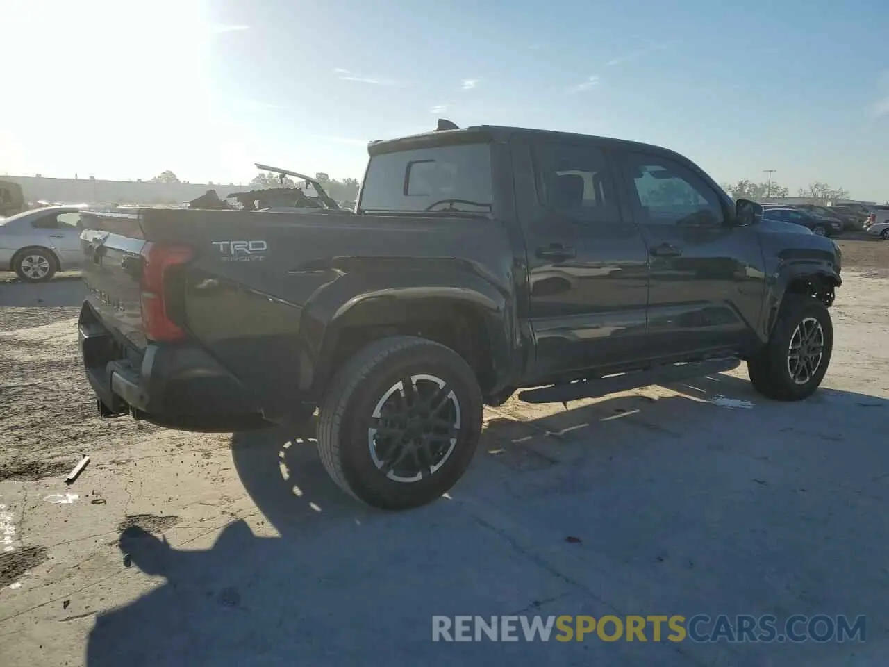 3 fotografías del automóvil dañado 3TYKB5FN9RT000614 TOYOTA TACOMA 2024