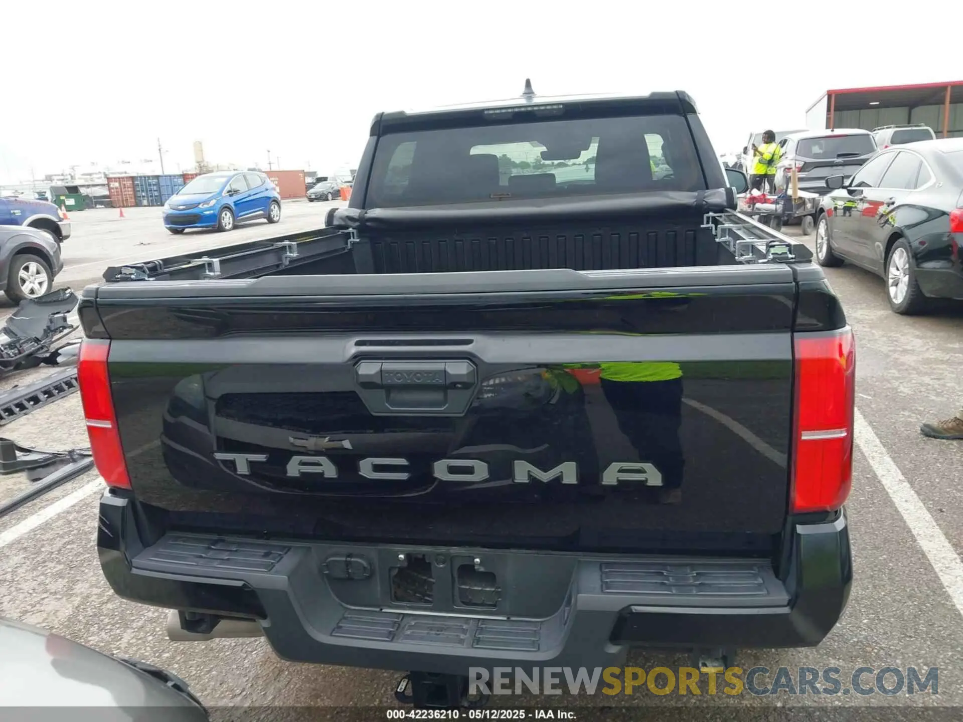 17 fotografías del automóvil dañado 3TYKB5FNXRT003845 TOYOTA TACOMA 2024