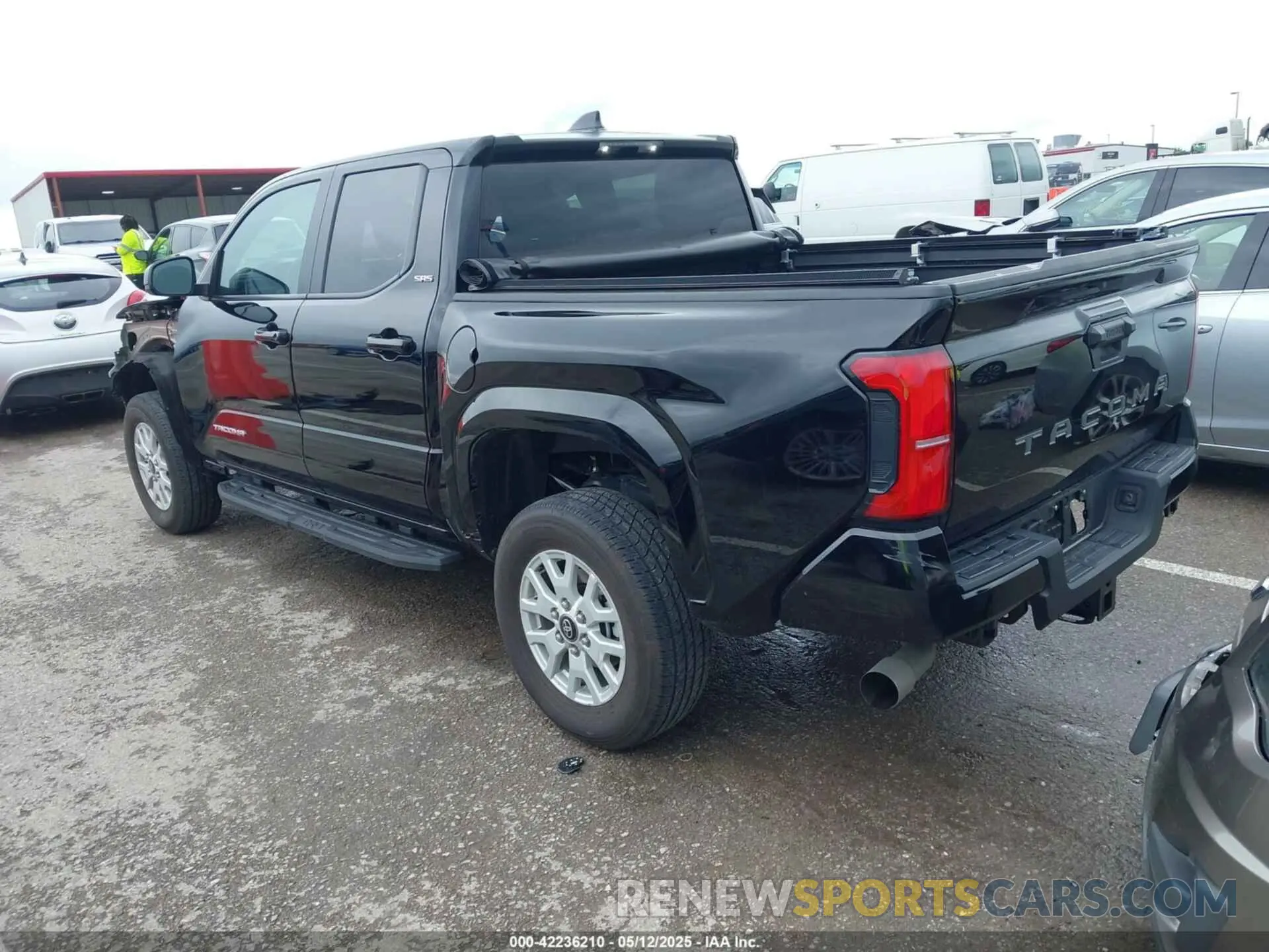 3 fotografías del automóvil dañado 3TYKB5FNXRT003845 TOYOTA TACOMA 2024