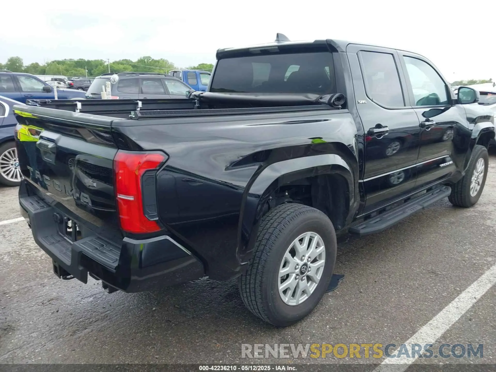 4 fotografías del automóvil dañado 3TYKB5FNXRT003845 TOYOTA TACOMA 2024