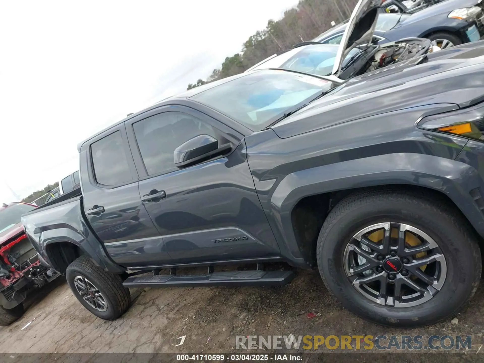 13 fotografías del automóvil dañado 3TYKB5FNXRT009841 TOYOTA TACOMA 2024