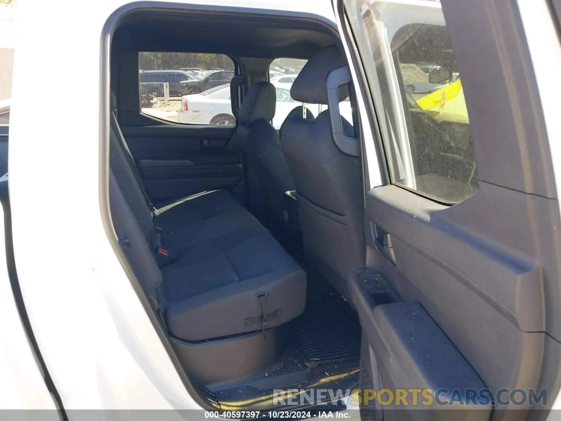8 fotografías del automóvil dañado 3TYKD5HN0RT004140 TOYOTA TACOMA 2024
