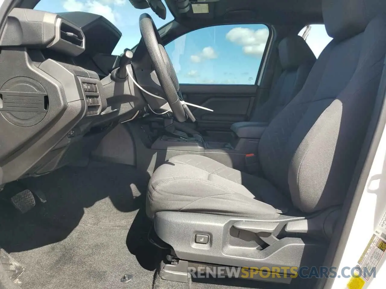 7 fotografías del automóvil dañado 3TYKD5HN0RT012500 TOYOTA TACOMA 2024