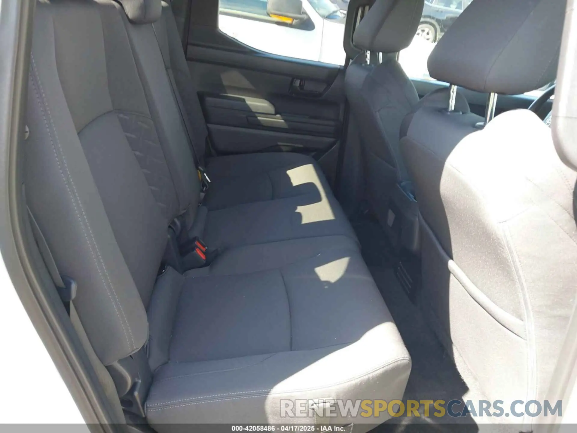 8 fotografías del automóvil dañado 3TYKD5HNXRT012102 TOYOTA TACOMA 2024