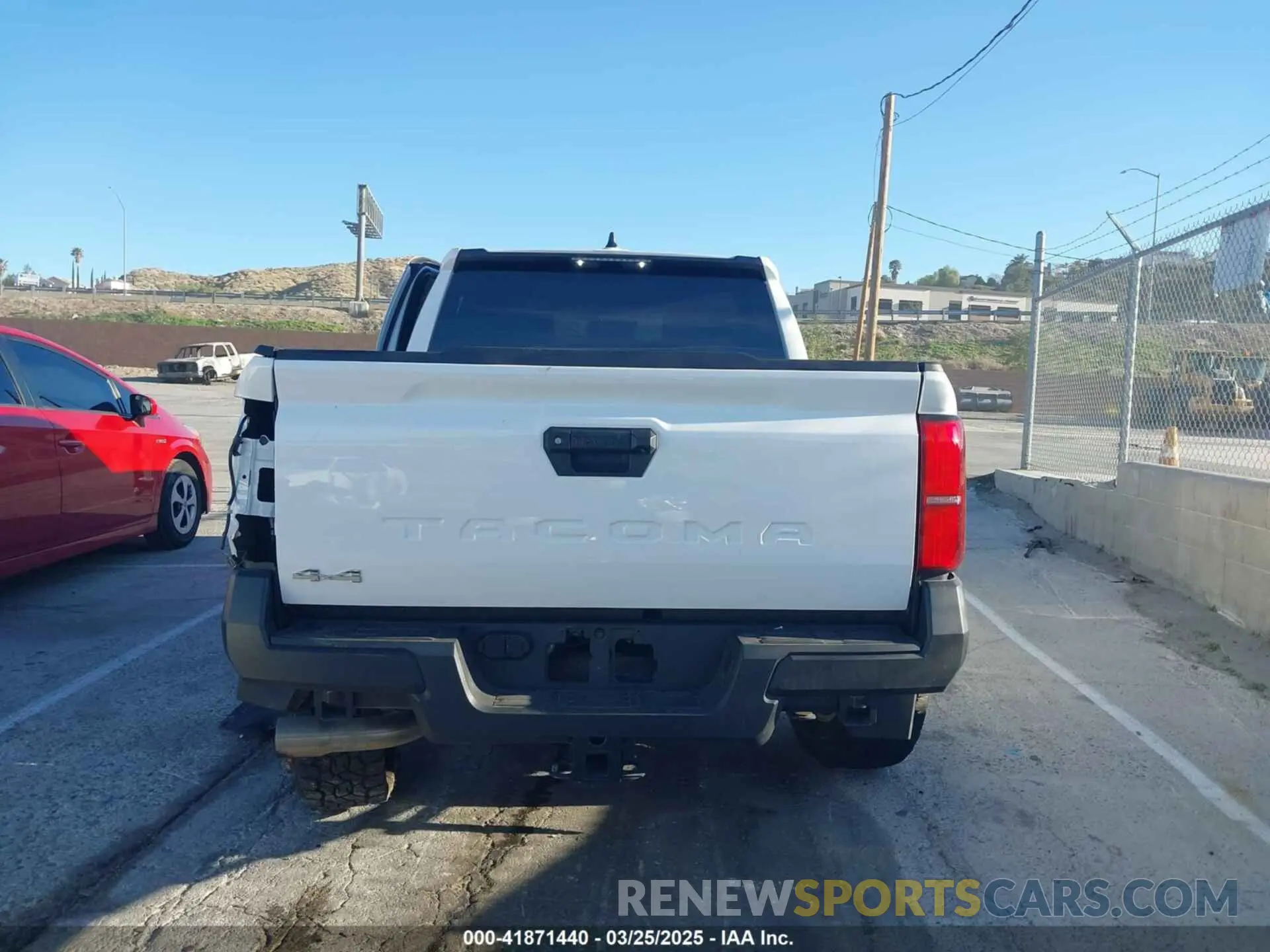17 fotografías del automóvil dañado 3TYKE5JN8RT053092 TOYOTA TACOMA 2024