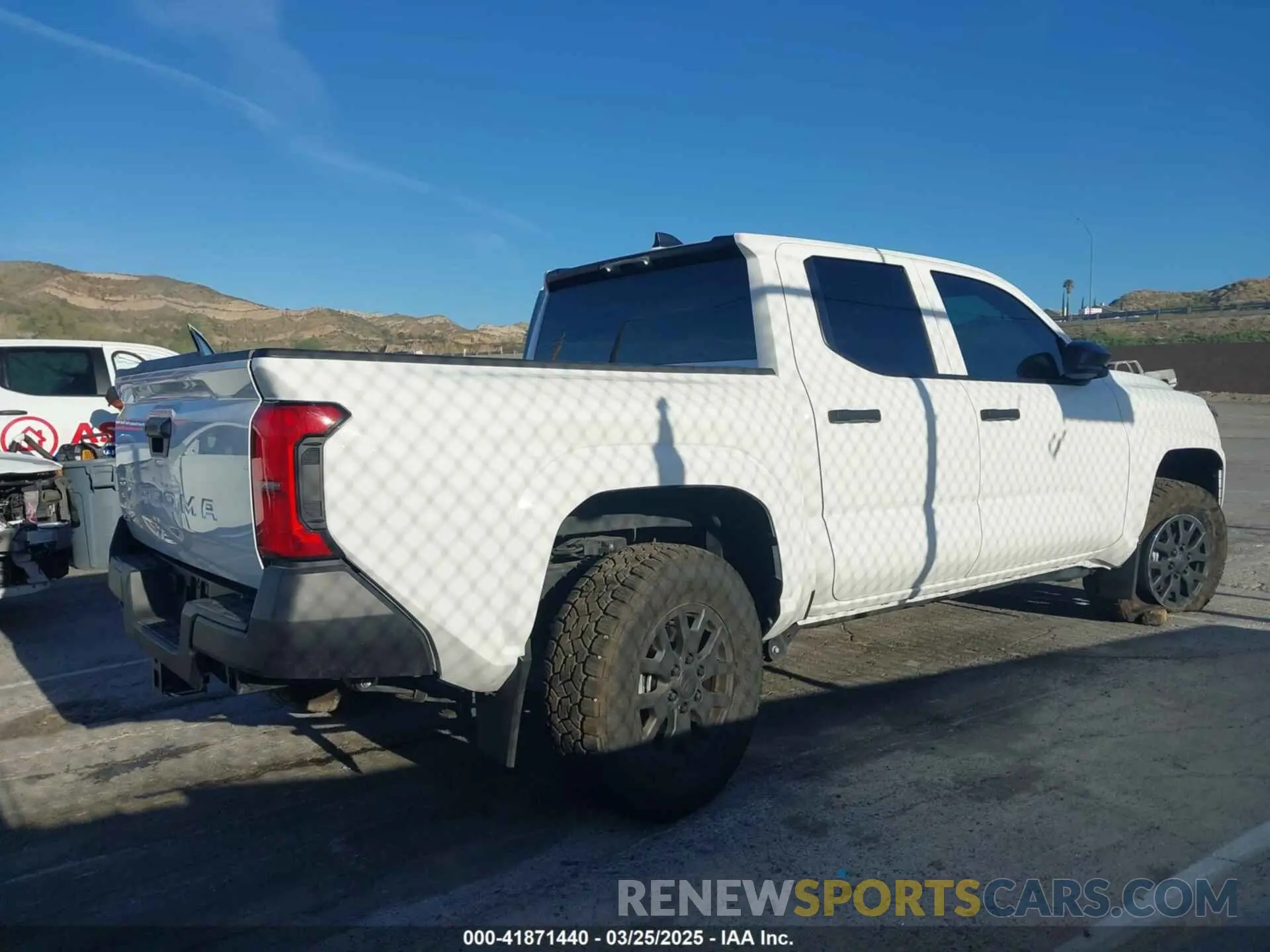 4 fotografías del automóvil dañado 3TYKE5JN8RT053092 TOYOTA TACOMA 2024