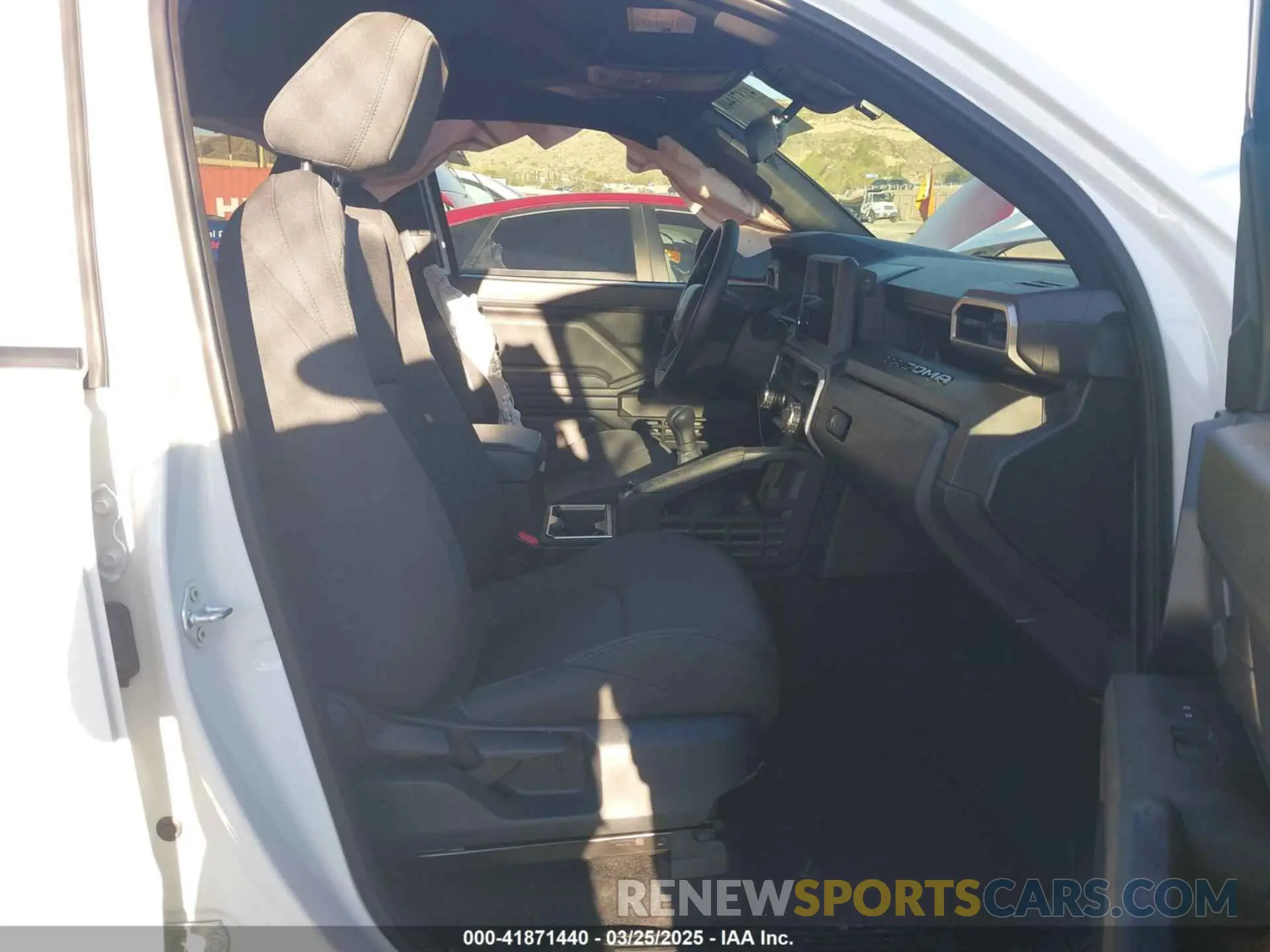5 fotografías del automóvil dañado 3TYKE5JN8RT053092 TOYOTA TACOMA 2024