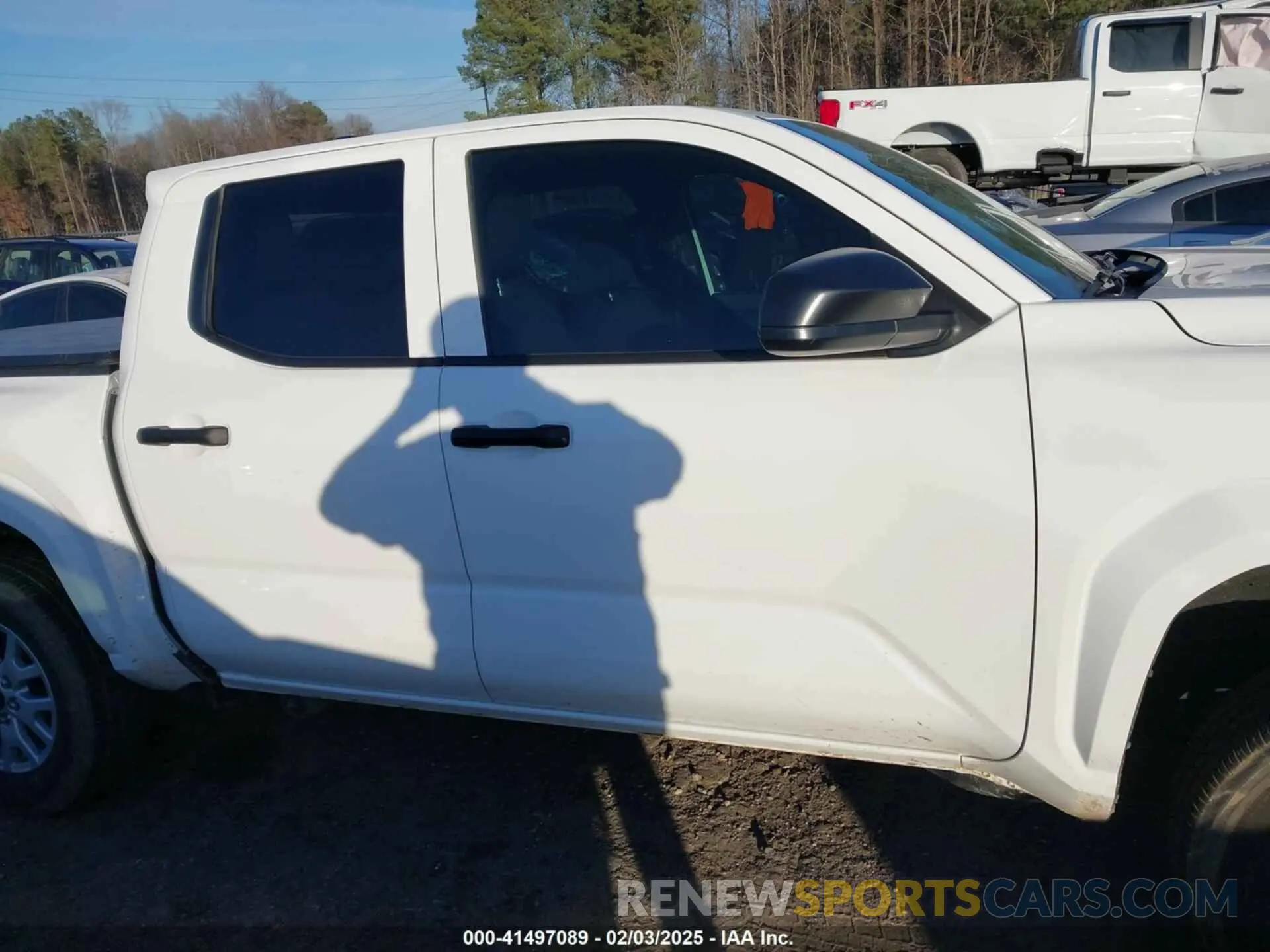 13 fotografías del automóvil dañado 3TYKE5JN9RT034258 TOYOTA TACOMA 2024