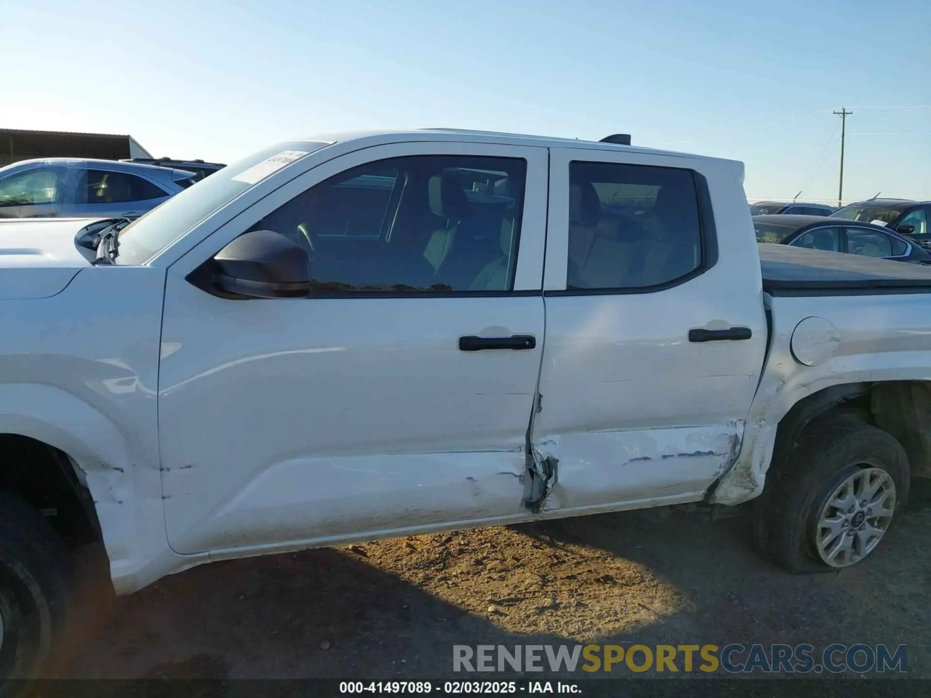 14 fotografías del automóvil dañado 3TYKE5JN9RT034258 TOYOTA TACOMA 2024