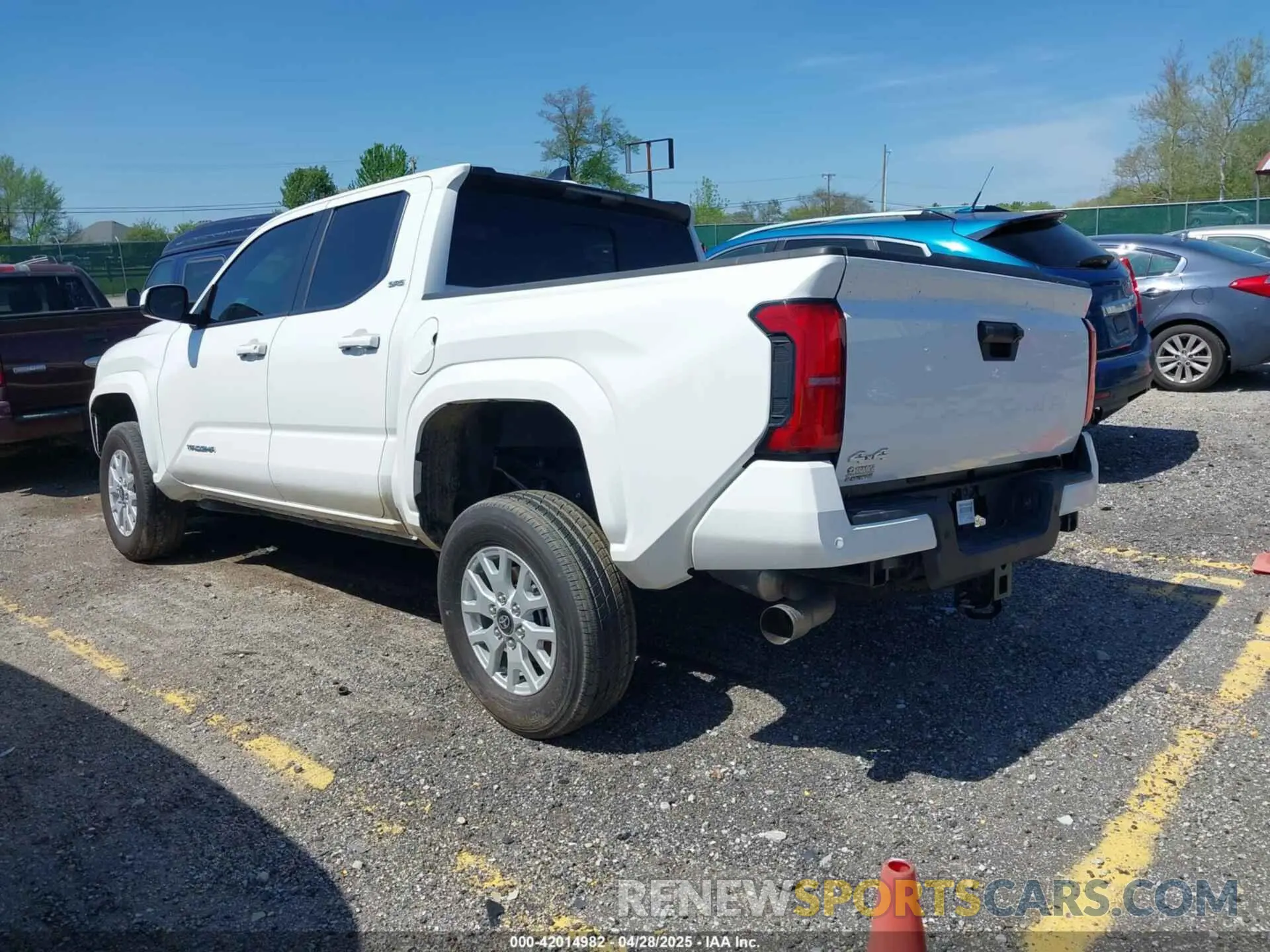 3 fotografías del automóvil dañado 3TYLB5JN0RT031648 TOYOTA TACOMA 2024