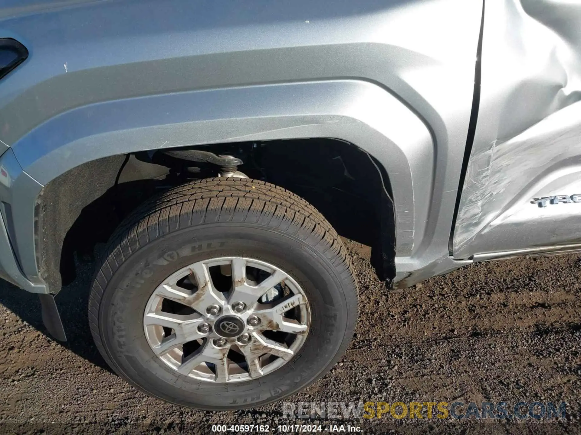 17 fotografías del automóvil dañado 3TYLB5JN0RT031729 TOYOTA TACOMA 2024