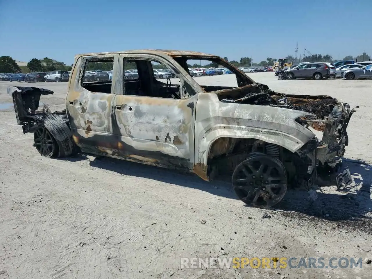 4 fotografías del automóvil dañado 3TYLB5JN0RT050331 TOYOTA TACOMA 2024